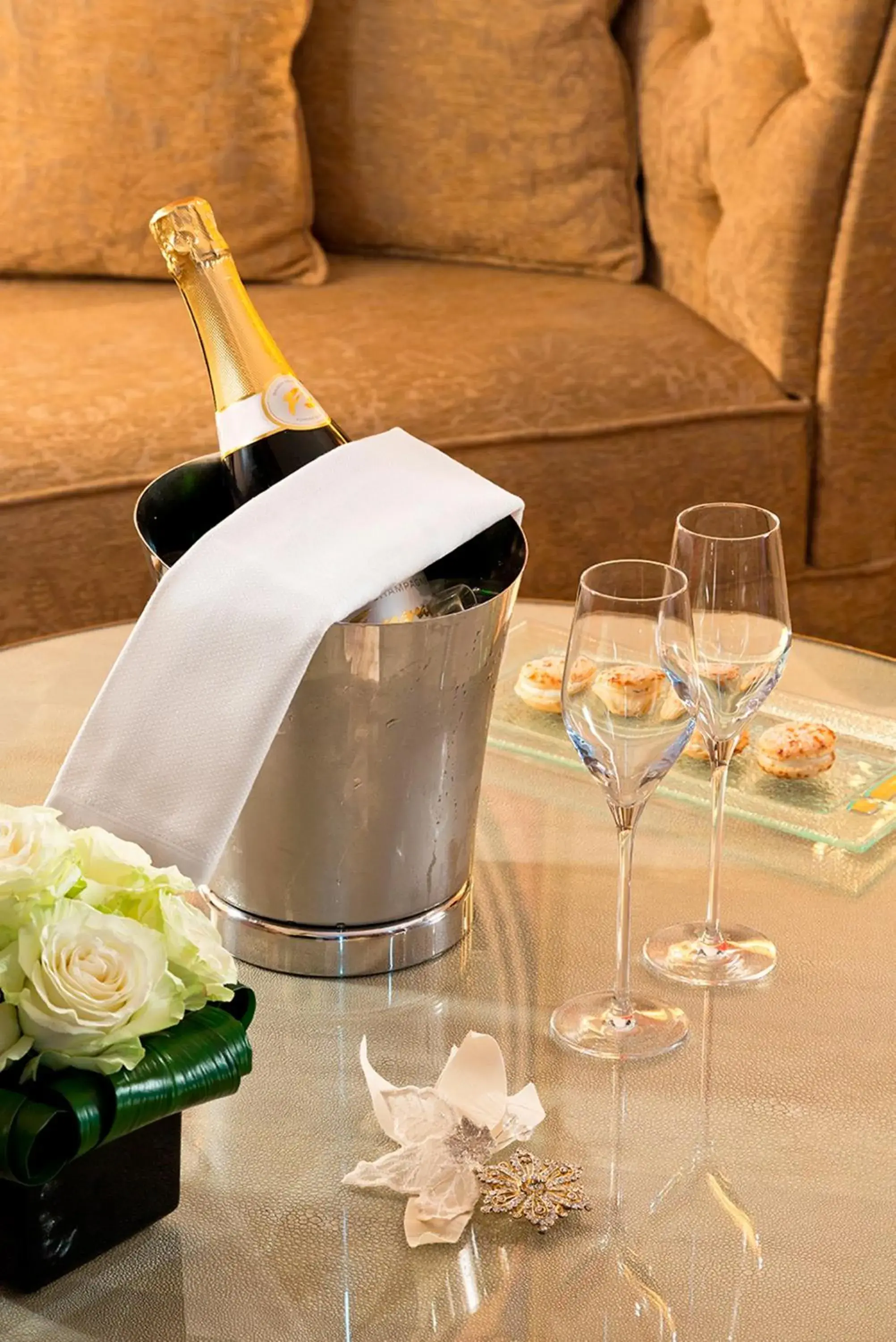 Bedroom in Hôtel Barrière L'Hôtel du Golf Bedroom in Hôtel Barrière L'Hôtel du Golf