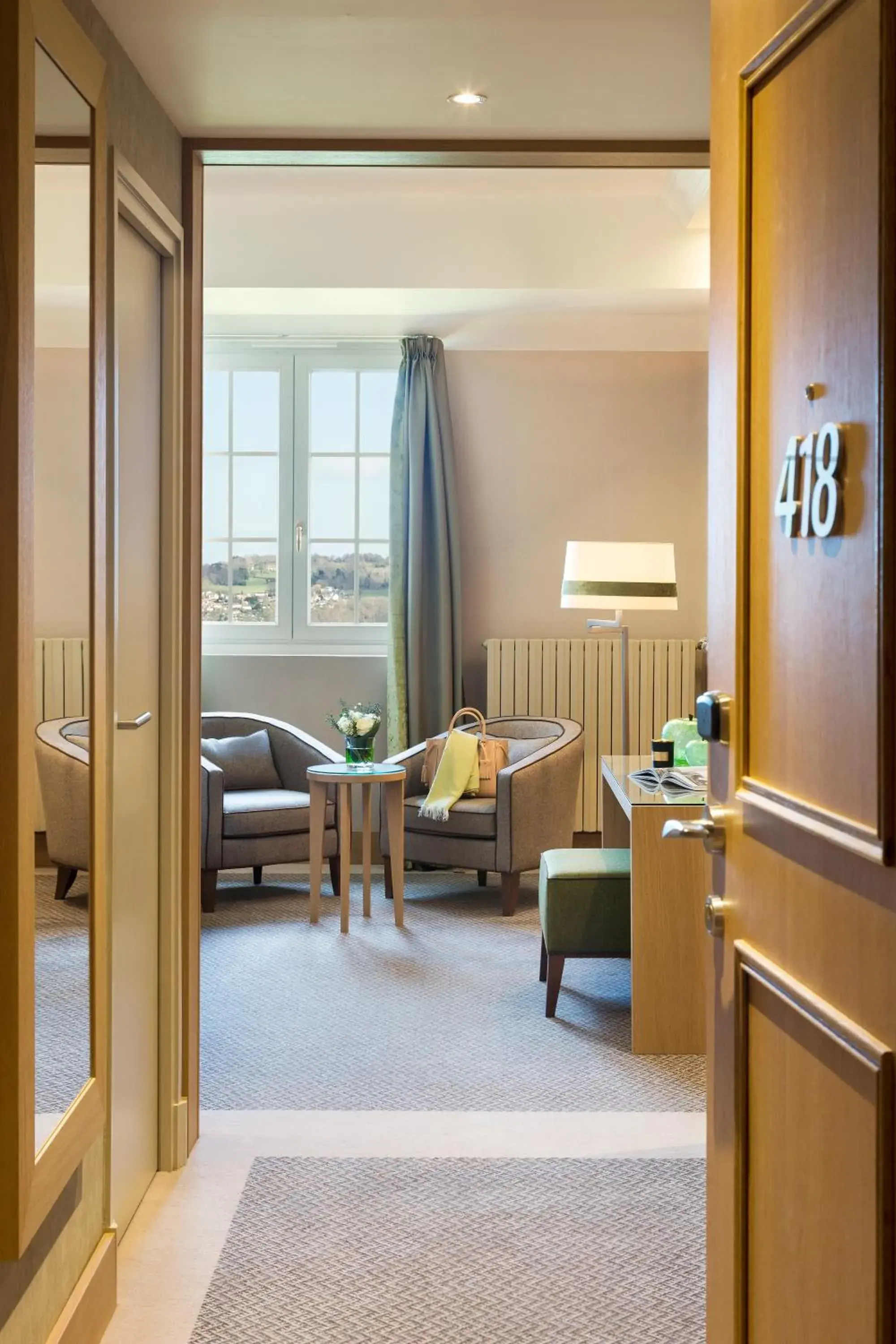 Decorative detail, Bed in Hôtel Barrière L'Hôtel du Golf Decorative detail, Bed in Hôtel Barrière L'Hôtel du Golf