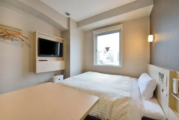 Bed in Super Hotel Tokyo JR Shinkoiwa Bed in Super Hotel Tokyo JR Shinkoiwa