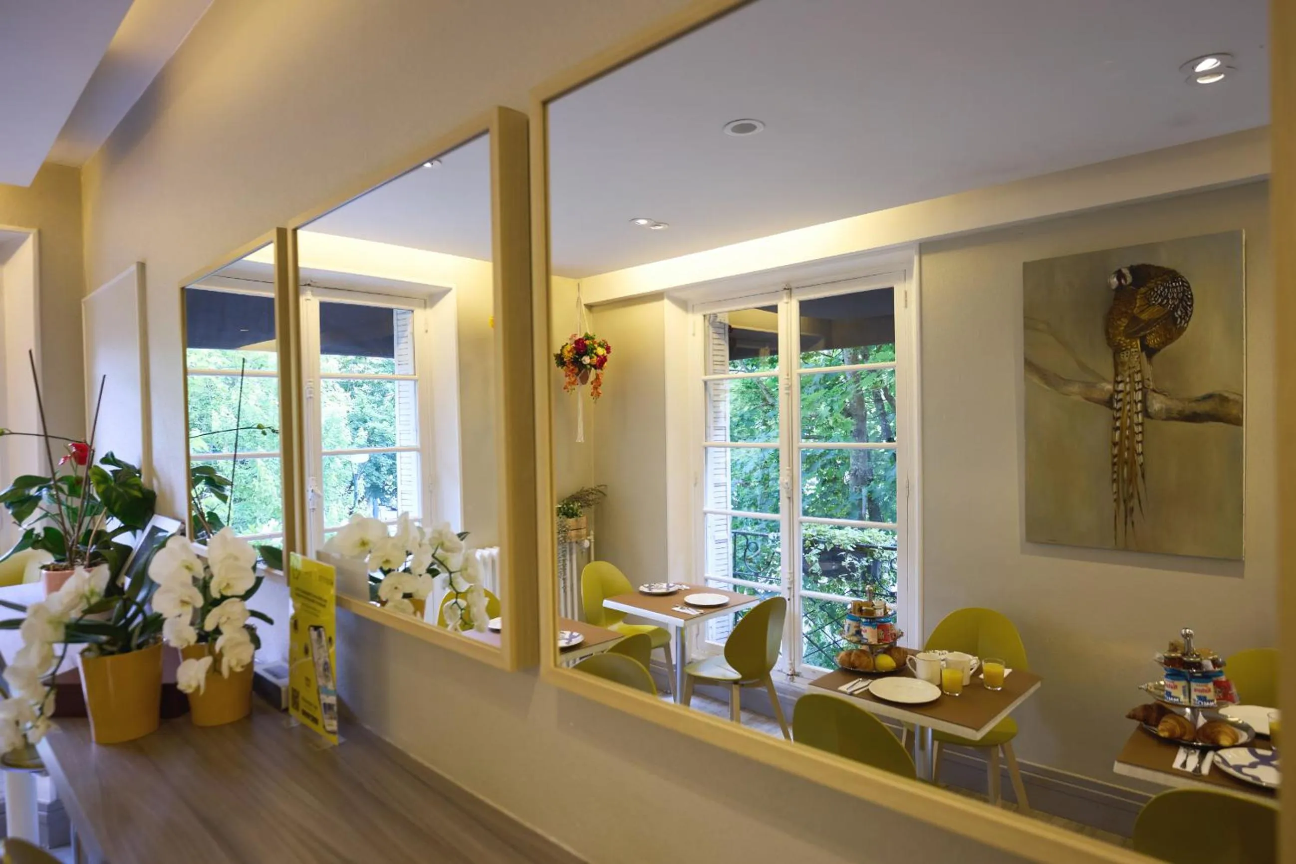 Decorative detail in Logis Hôtel Marguerite