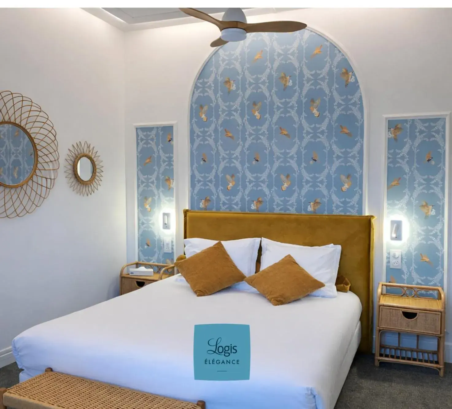 Bed in Logis Hôtel Marguerite Bed in Logis Hôtel Marguerite