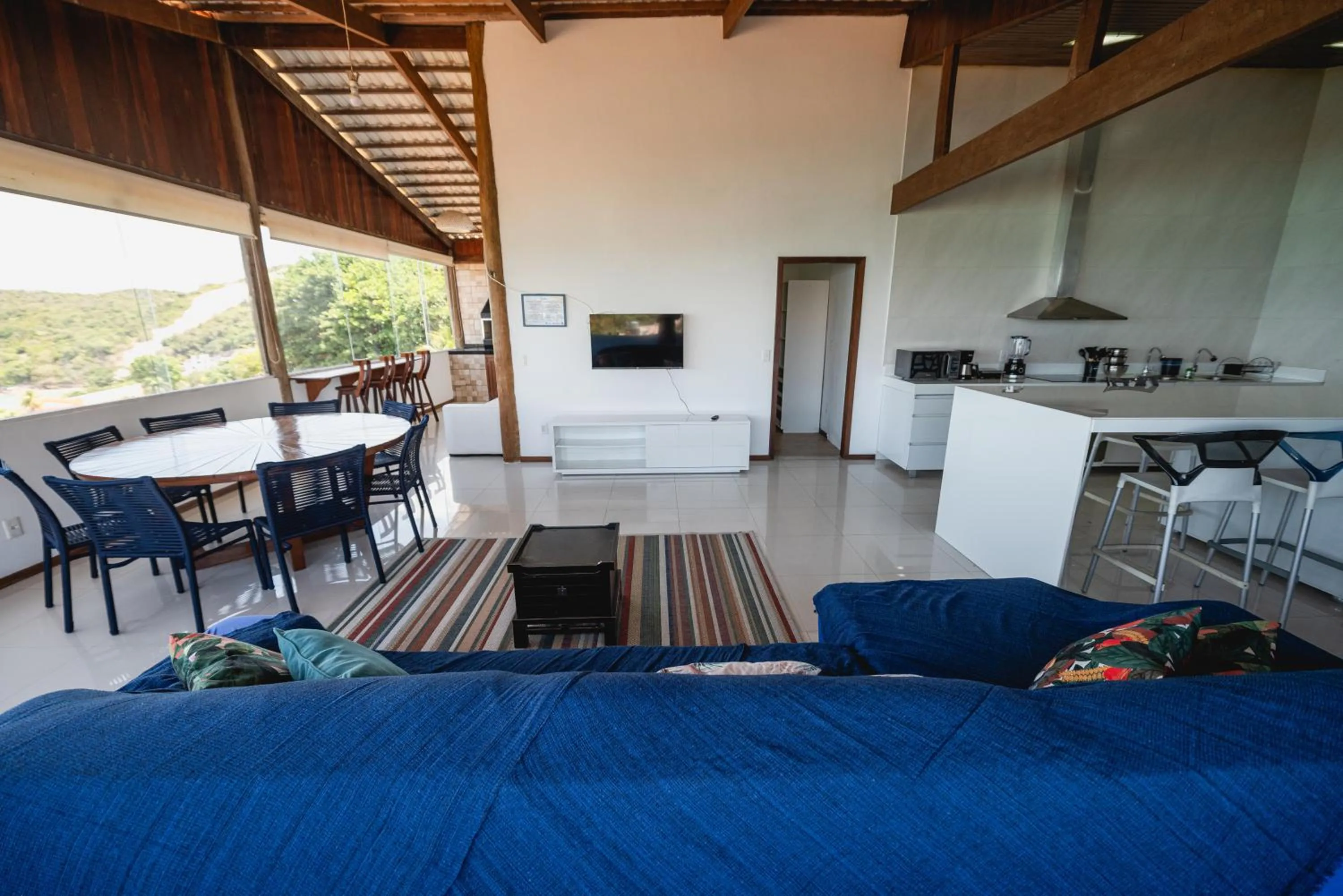 TV and multimedia in Cobertura exclusiva em ponta negra com vista para o mar