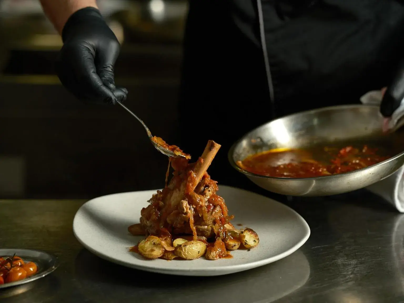 Restaurant/places to eat in Garrigae Domaine de l'Esterel - piscine & SPA Cinq Mondes Restaurant/places to eat in Garrigae Domaine de l'Esterel - piscine & SPA Cinq Mondes