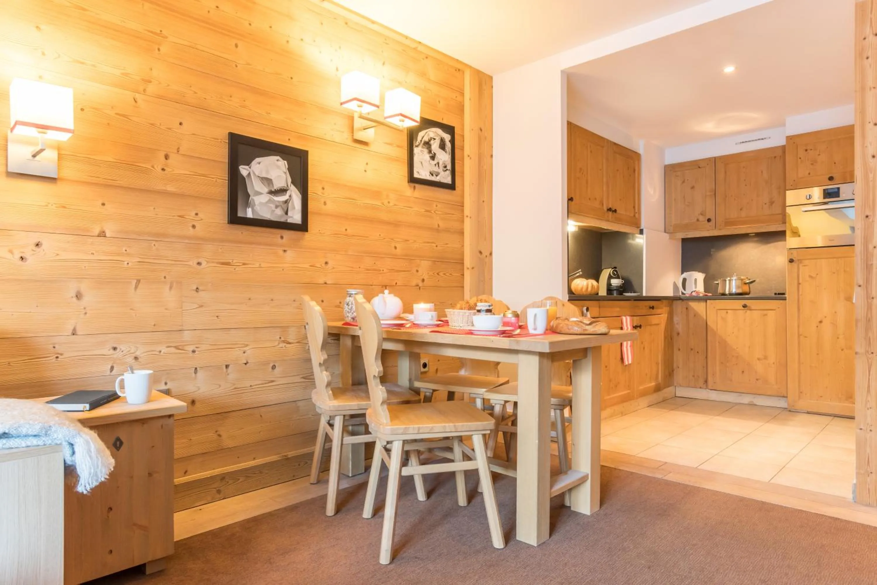 Kitchen or kitchenette in Résidence Pierre & Vacances Premium Les Chalets du Forum