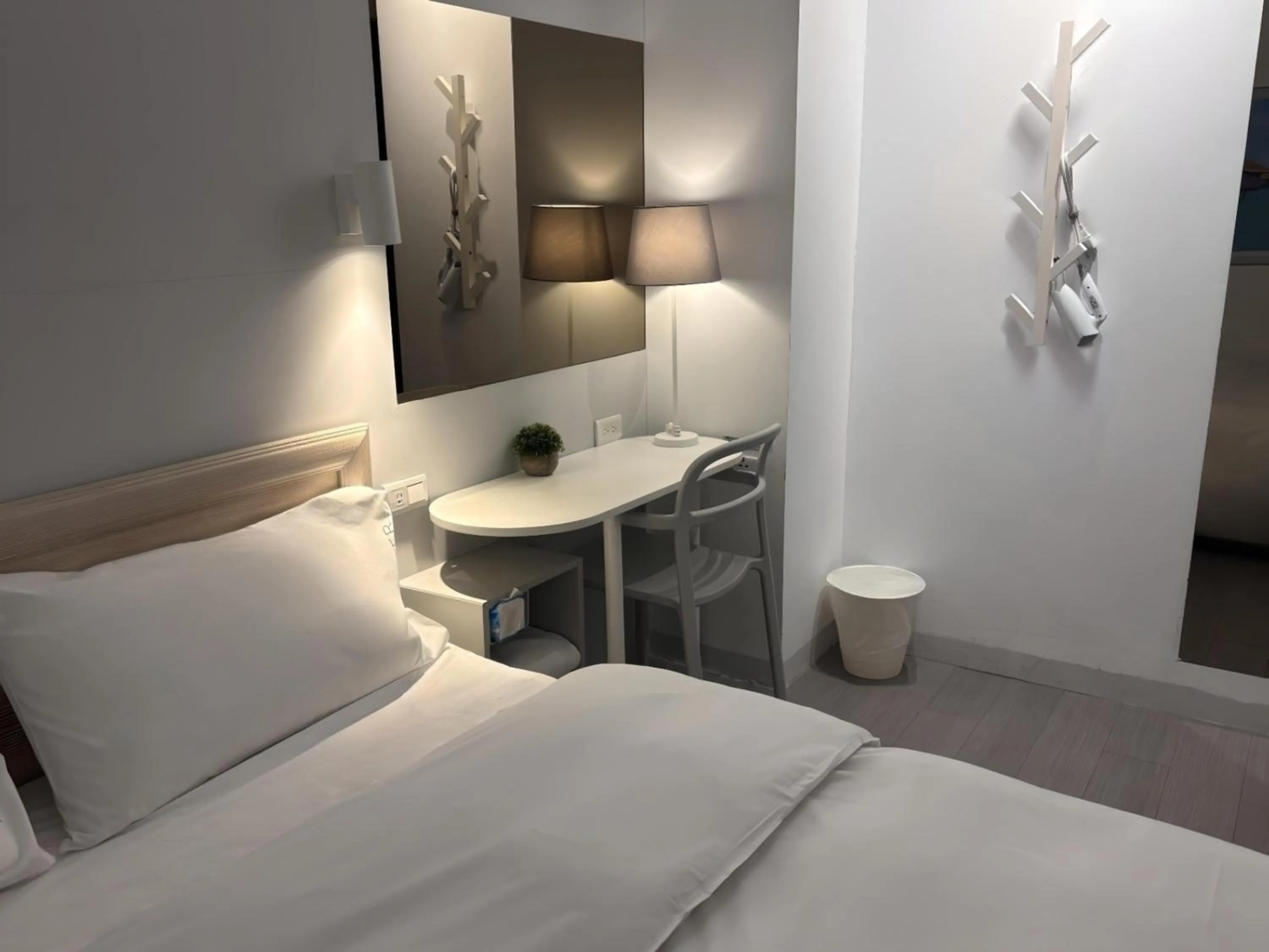 furniture, Bed in Bluewater Hotel Xpark Gloria Outlets Taoyuan Baseball Stadium