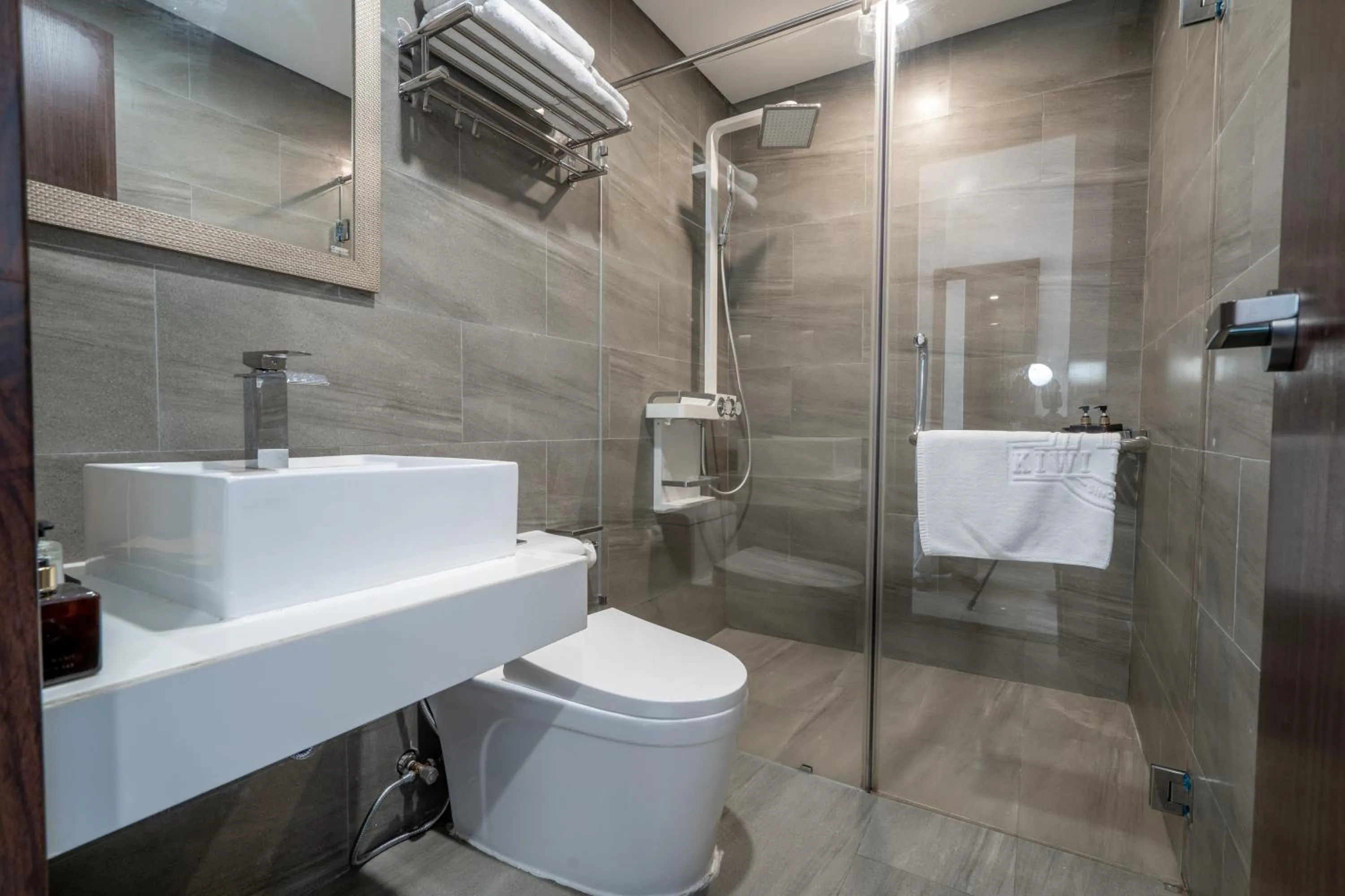 Shower in K Hotel Sauna and Massage