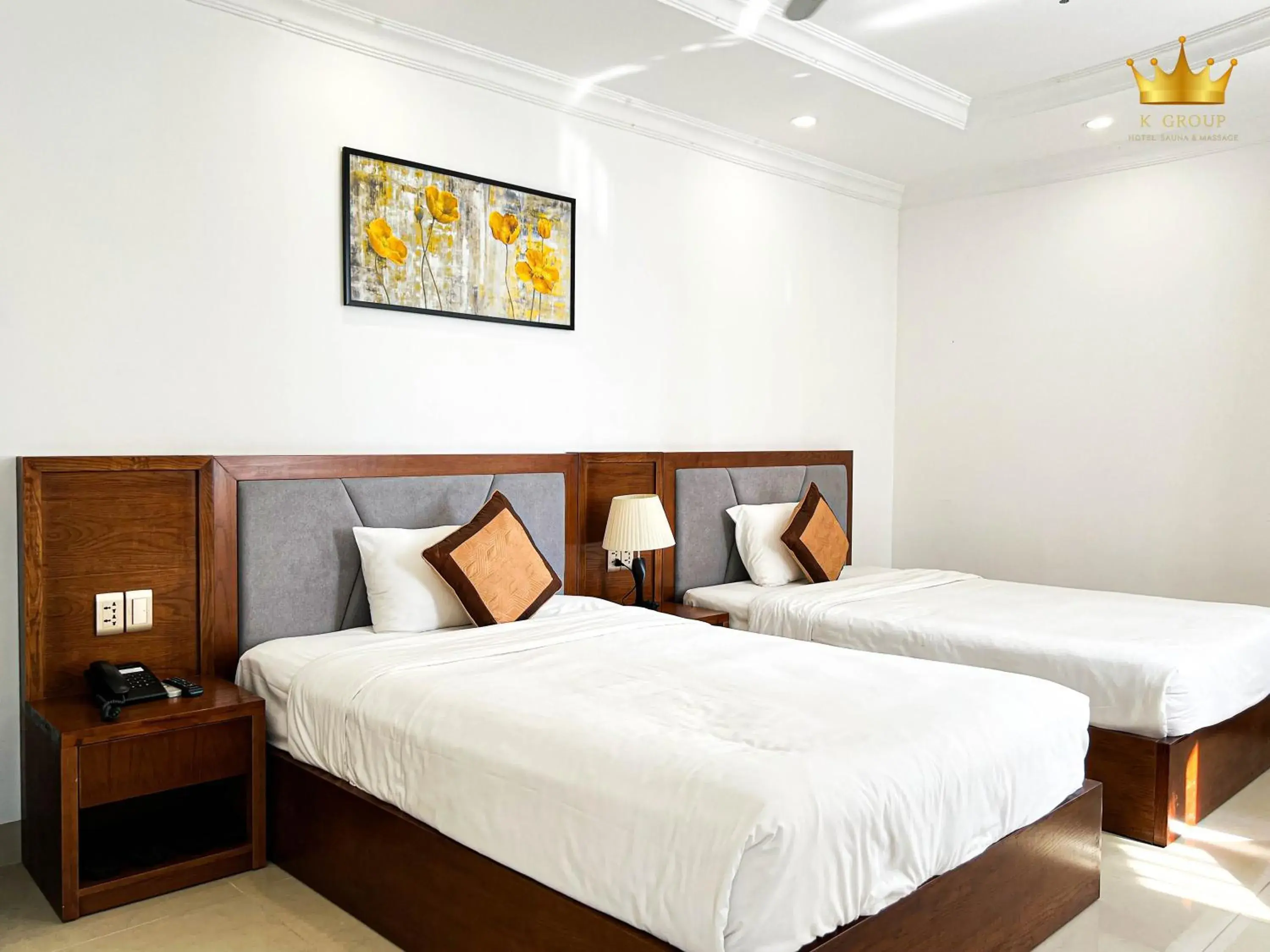 Deluxe Twin Room with City View in K Hotel Sauna and Massage Deluxe Twin Room with City View in K Hotel Sauna and Massage