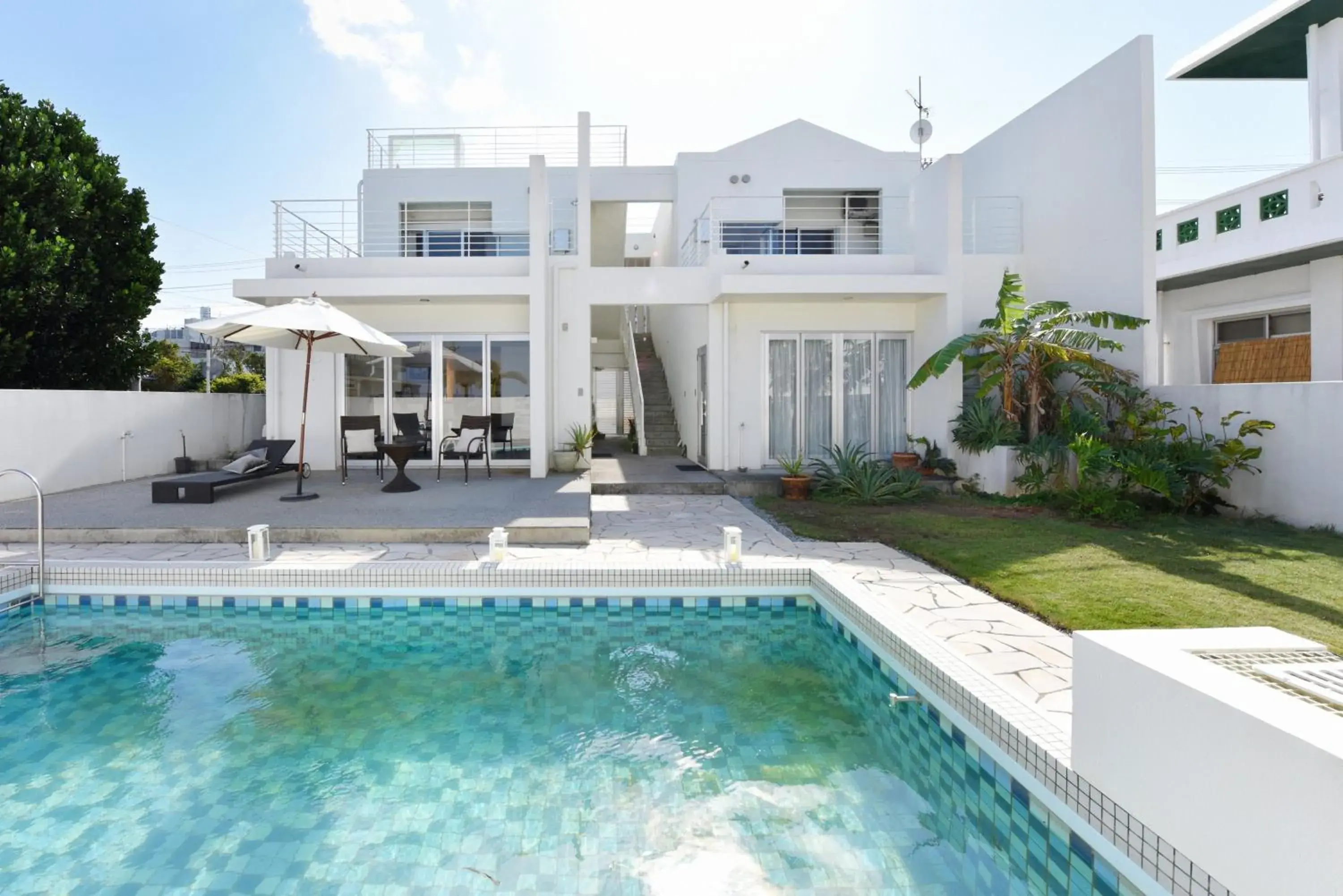 Swimming pool in Route 6 Inn Swimming pool in Route 6 Inn