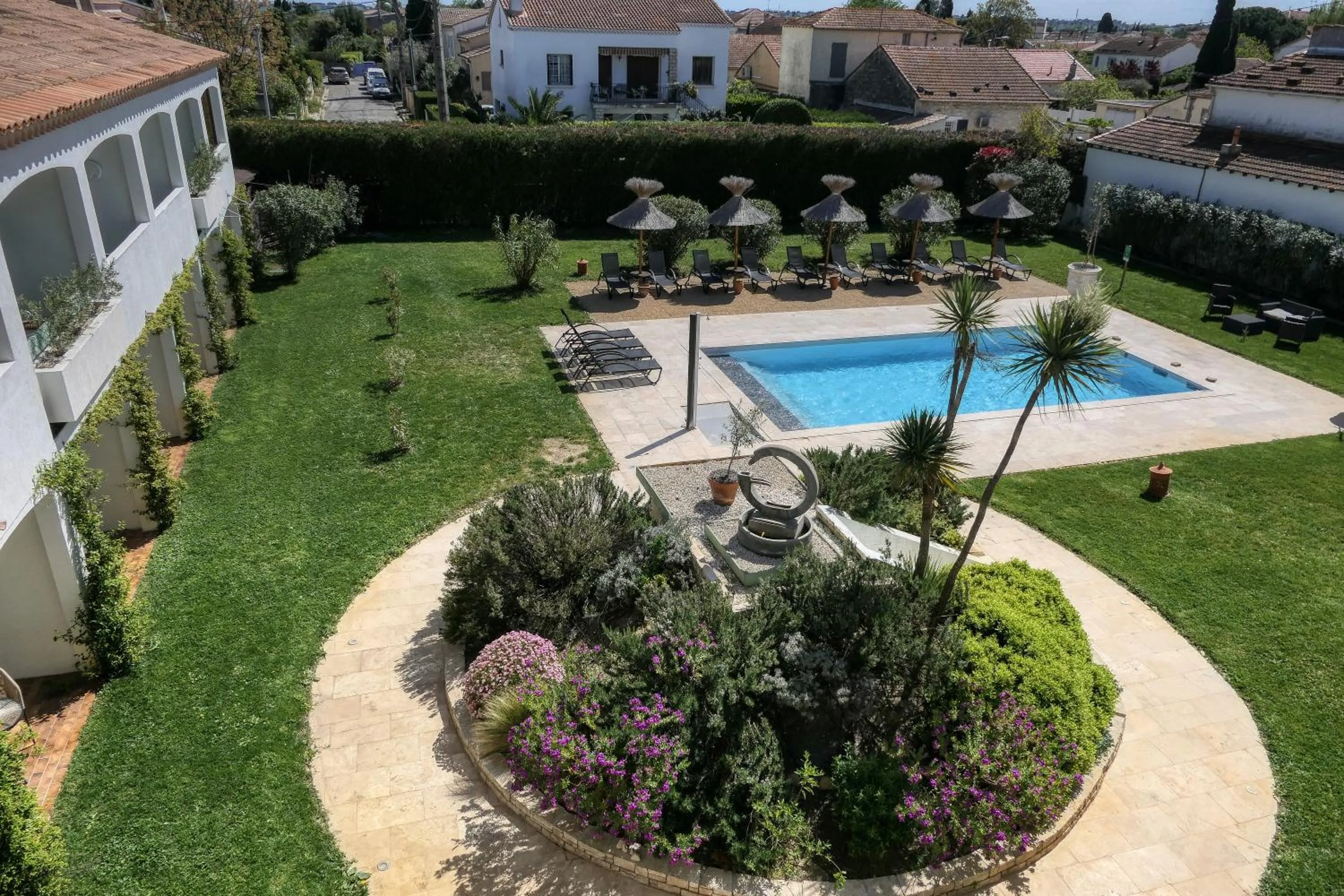 Property building in Logis Hôtel Le Rodin