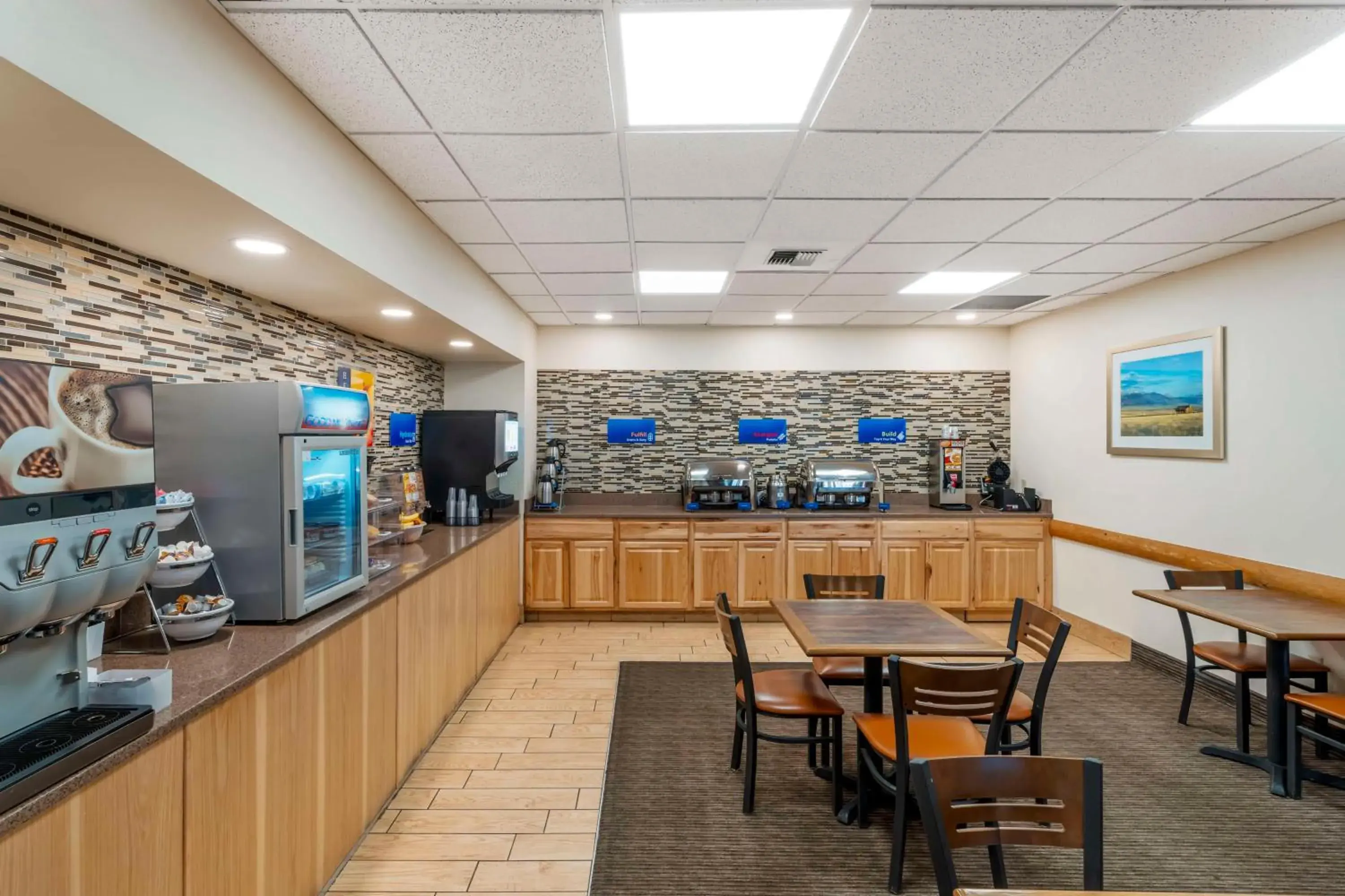 Breakfast in Best Western Yellowstone Crossing Breakfast in Best Western Yellowstone Crossing