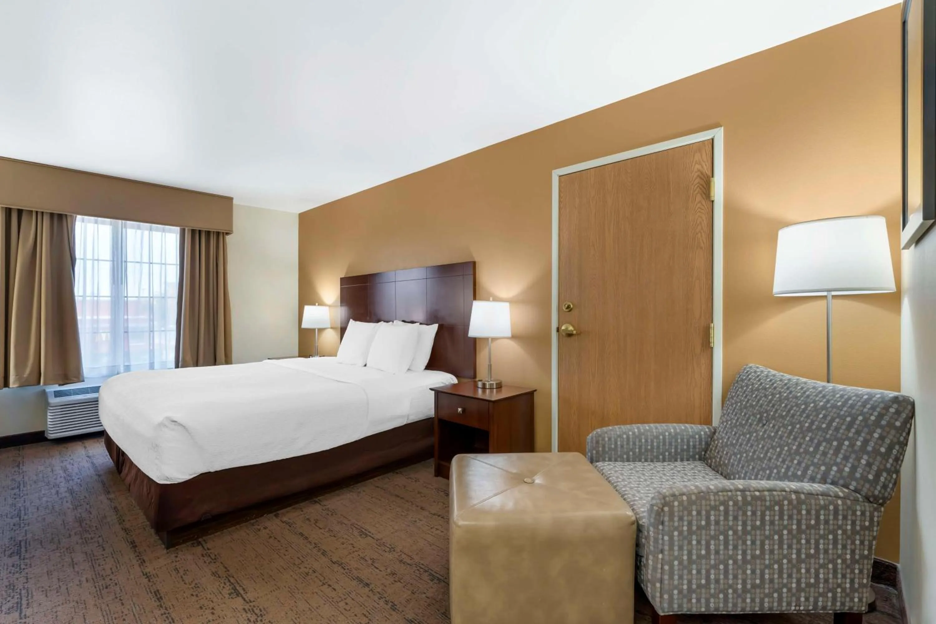 Bedroom, Bed in Best Western Yellowstone Crossing