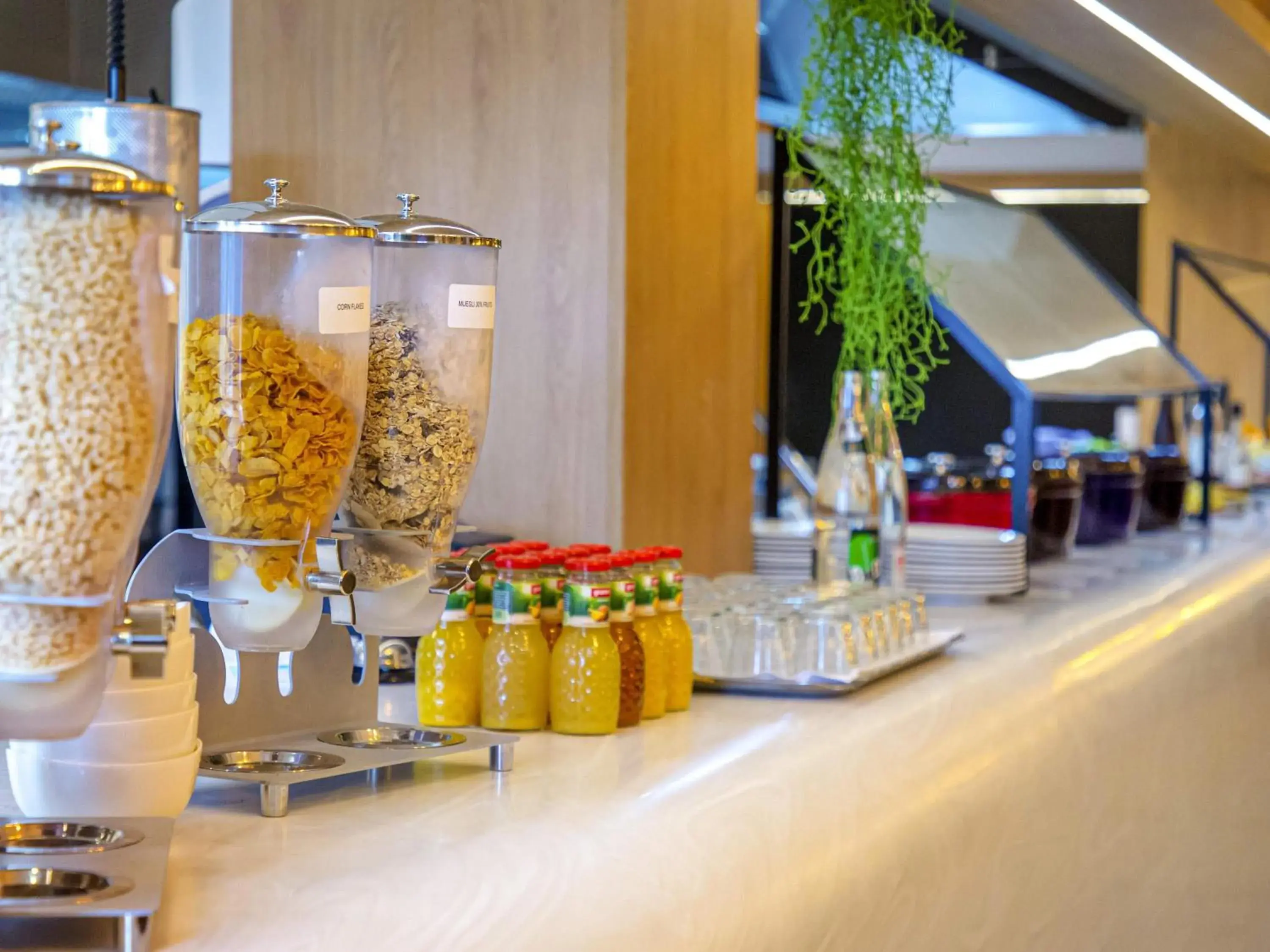 Breakfast in Mercure Chantilly Resort & Conventions Breakfast in Mercure Chantilly Resort & Conventions