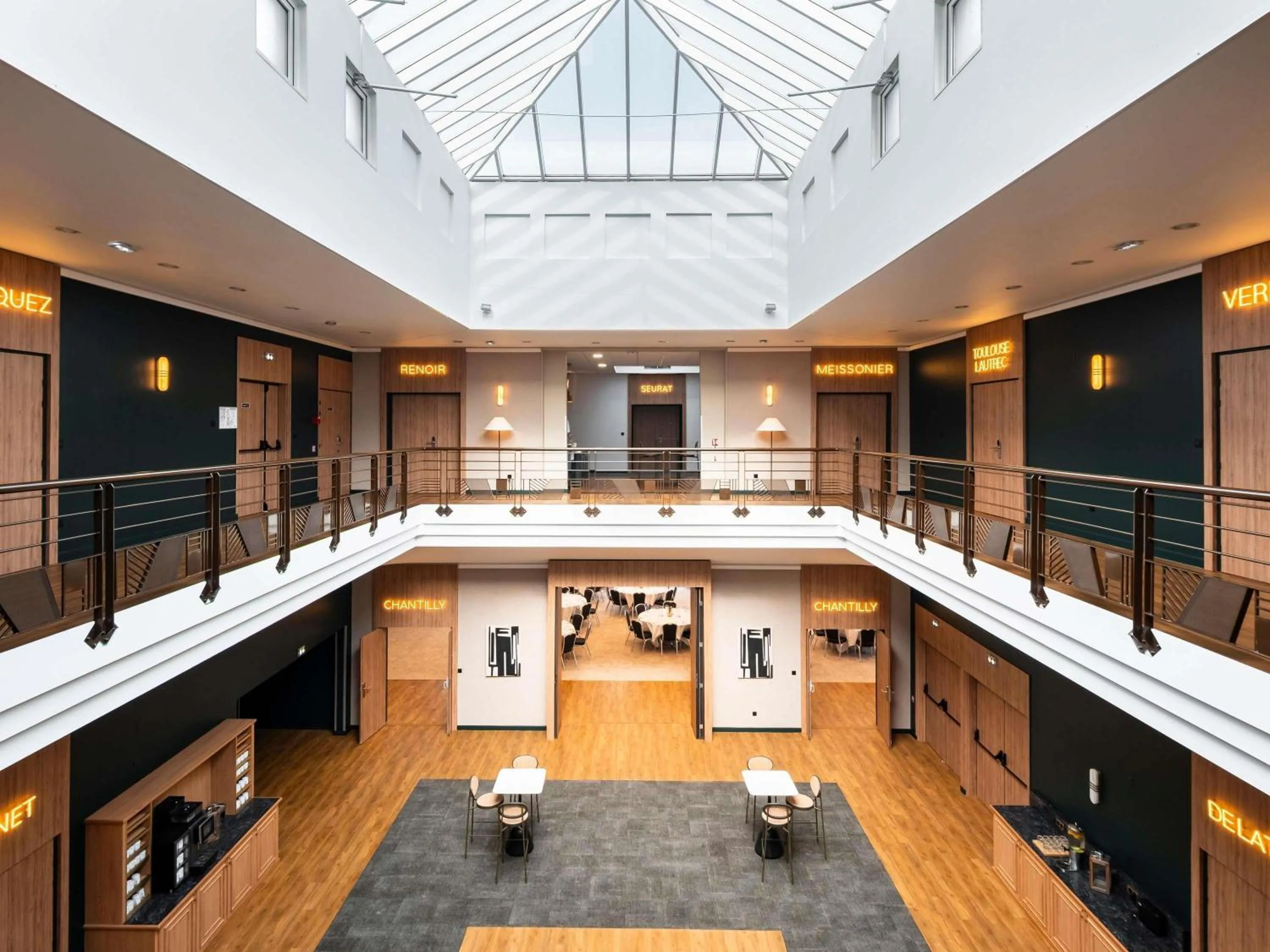 Meeting/conference room in Mercure Chantilly Resort & Conventions