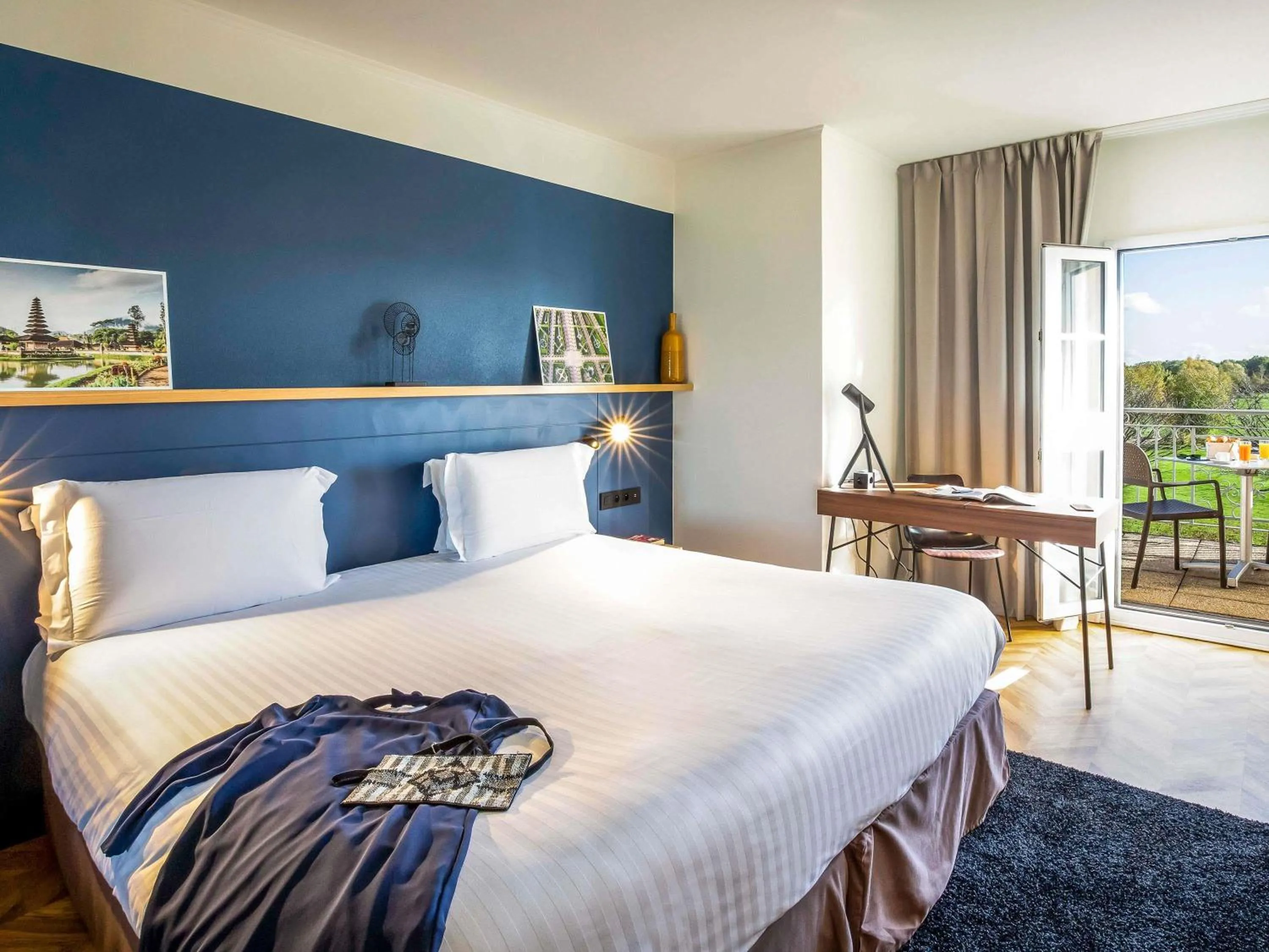 Bedroom, Bed in Mercure Chantilly Resort & Conventions