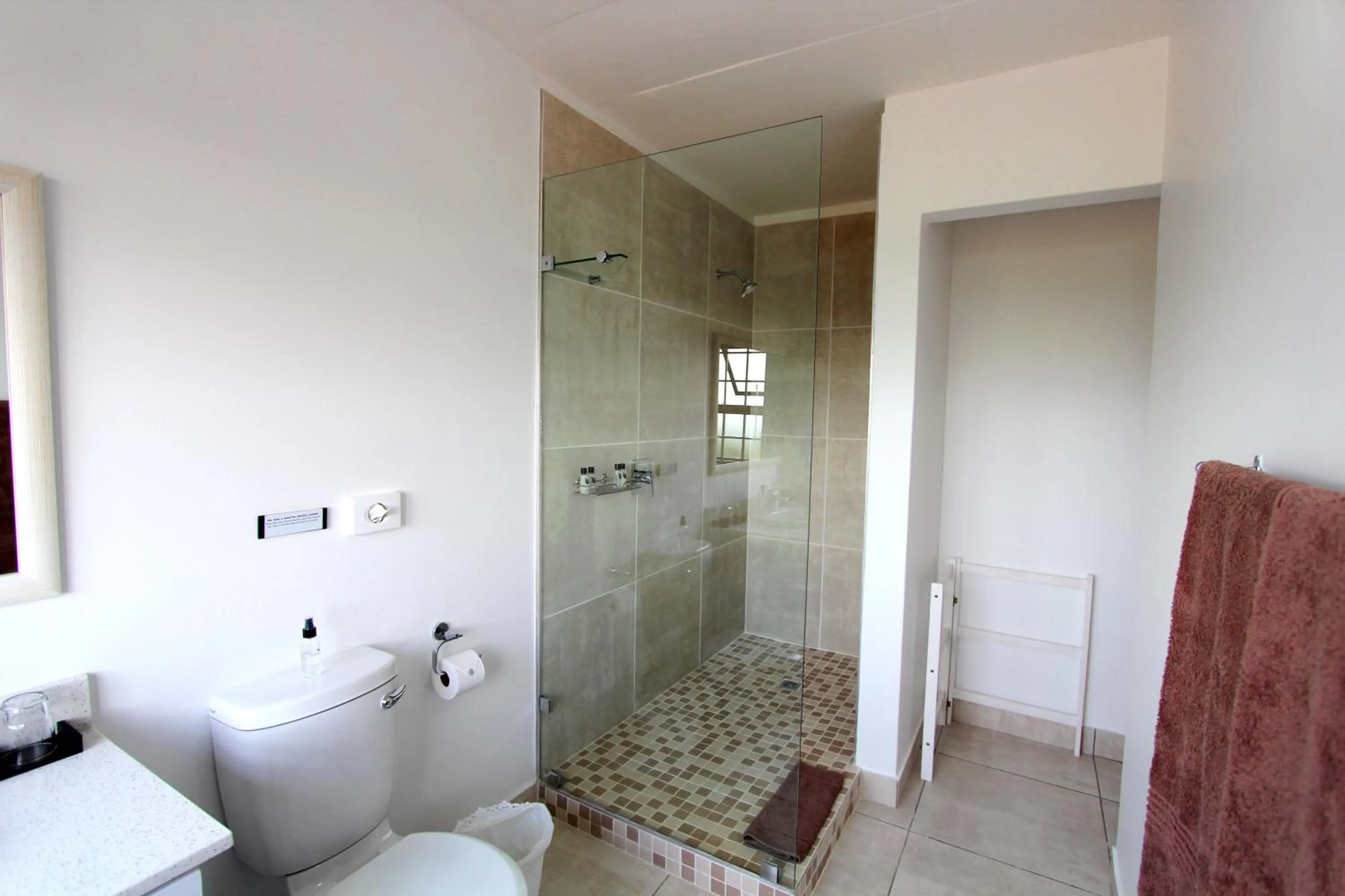 Shower in Beach Break B&B - Deluxe Suites