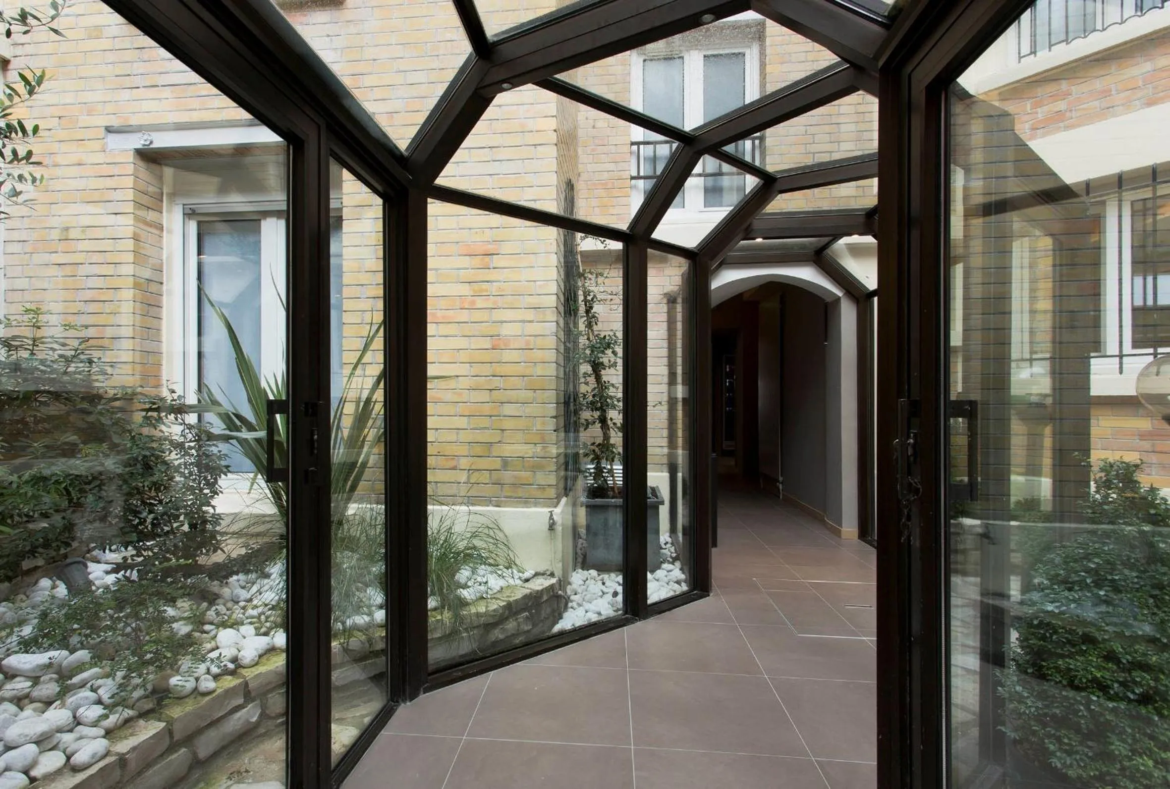 Patio in Beaugrenelle St-Charles Tour Eiffel