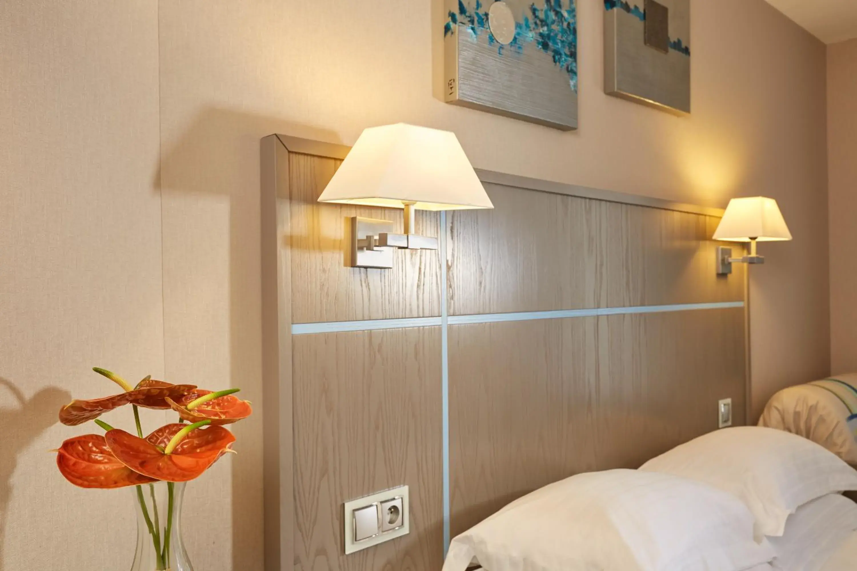 Bedroom, Bed in Alizé Grenelle Tour Eiffel Bedroom, Bed in Alizé Grenelle Tour Eiffel