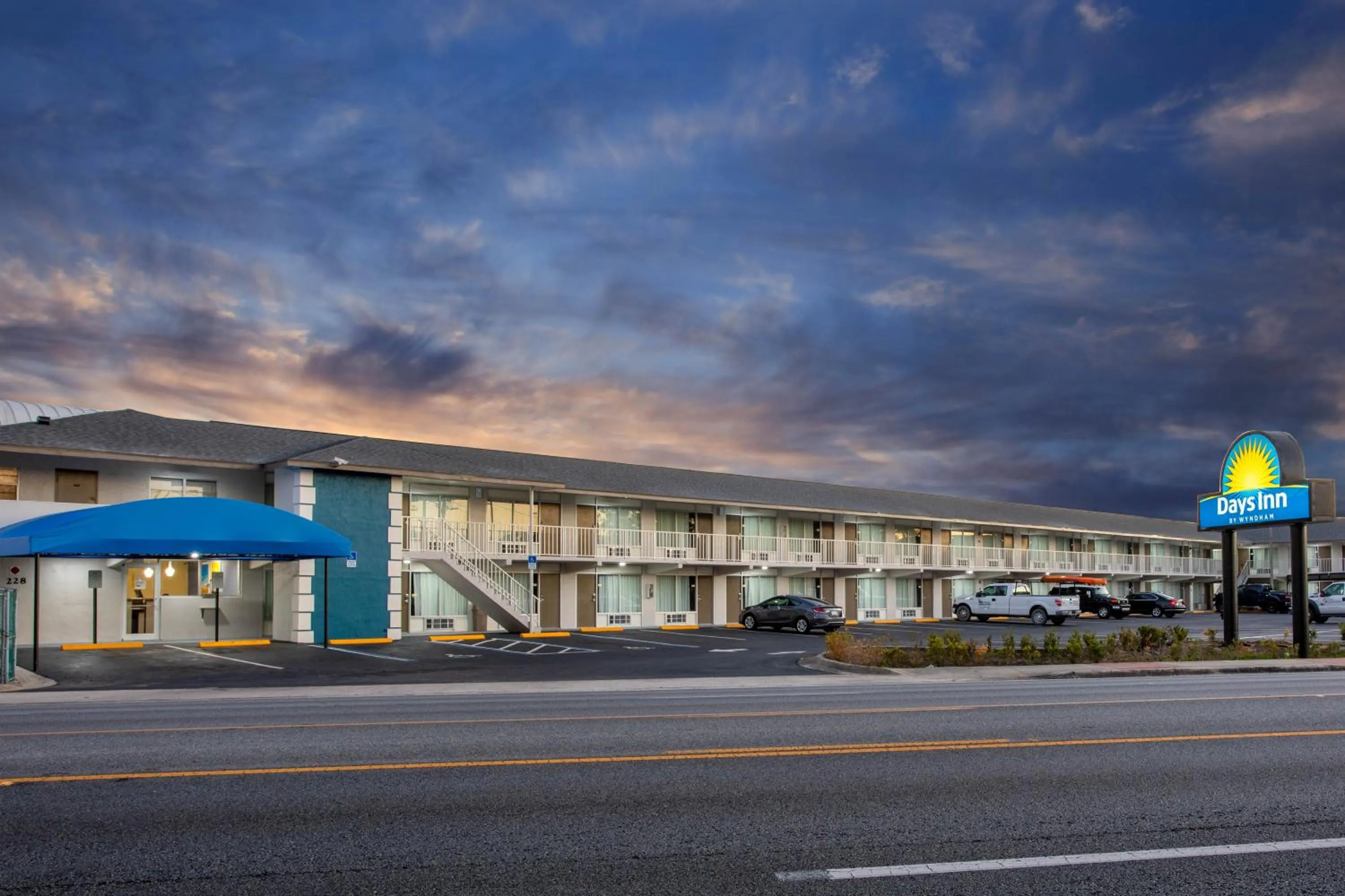 Property building in Days Inn by Wyndham Apopka/Orlando