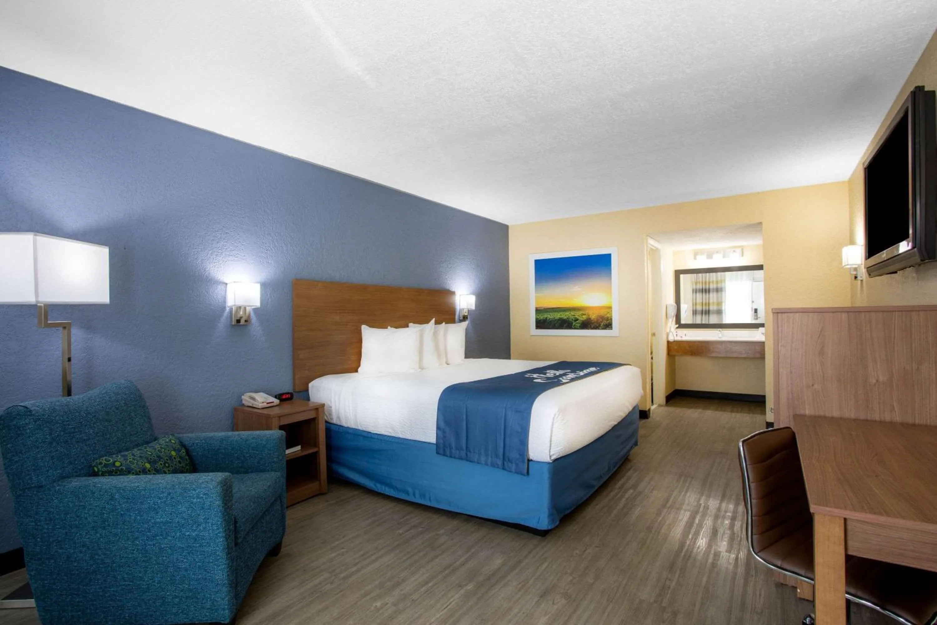 Photo of the whole room in Days Inn by Wyndham Apopka/Orlando
