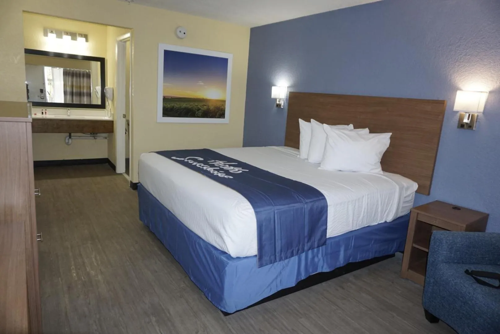 Photo of the whole room in Days Inn by Wyndham Apopka/Orlando
