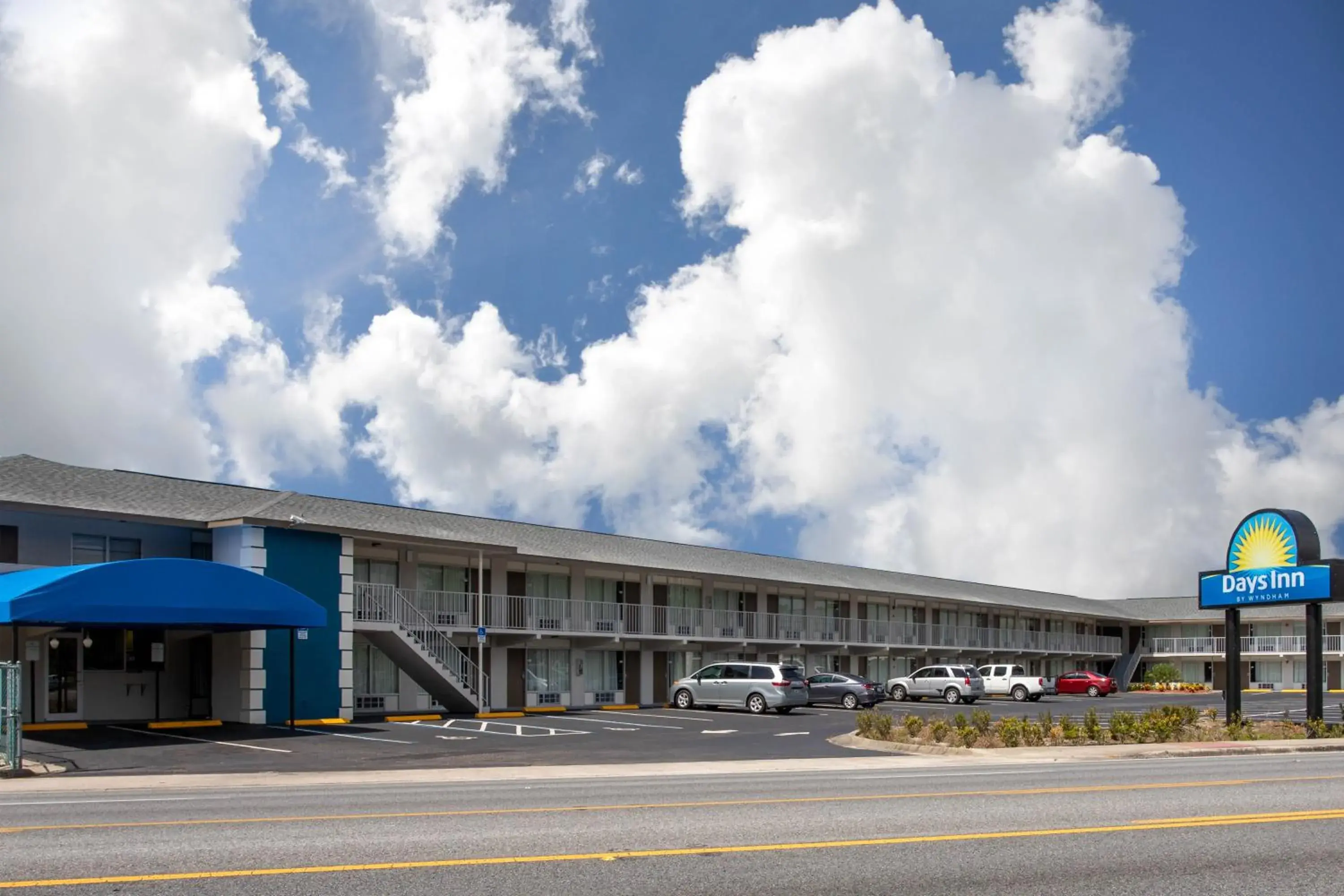 Property building in Days Inn by Wyndham Apopka/Orlando Property building in Days Inn by Wyndham Apopka/Orlando