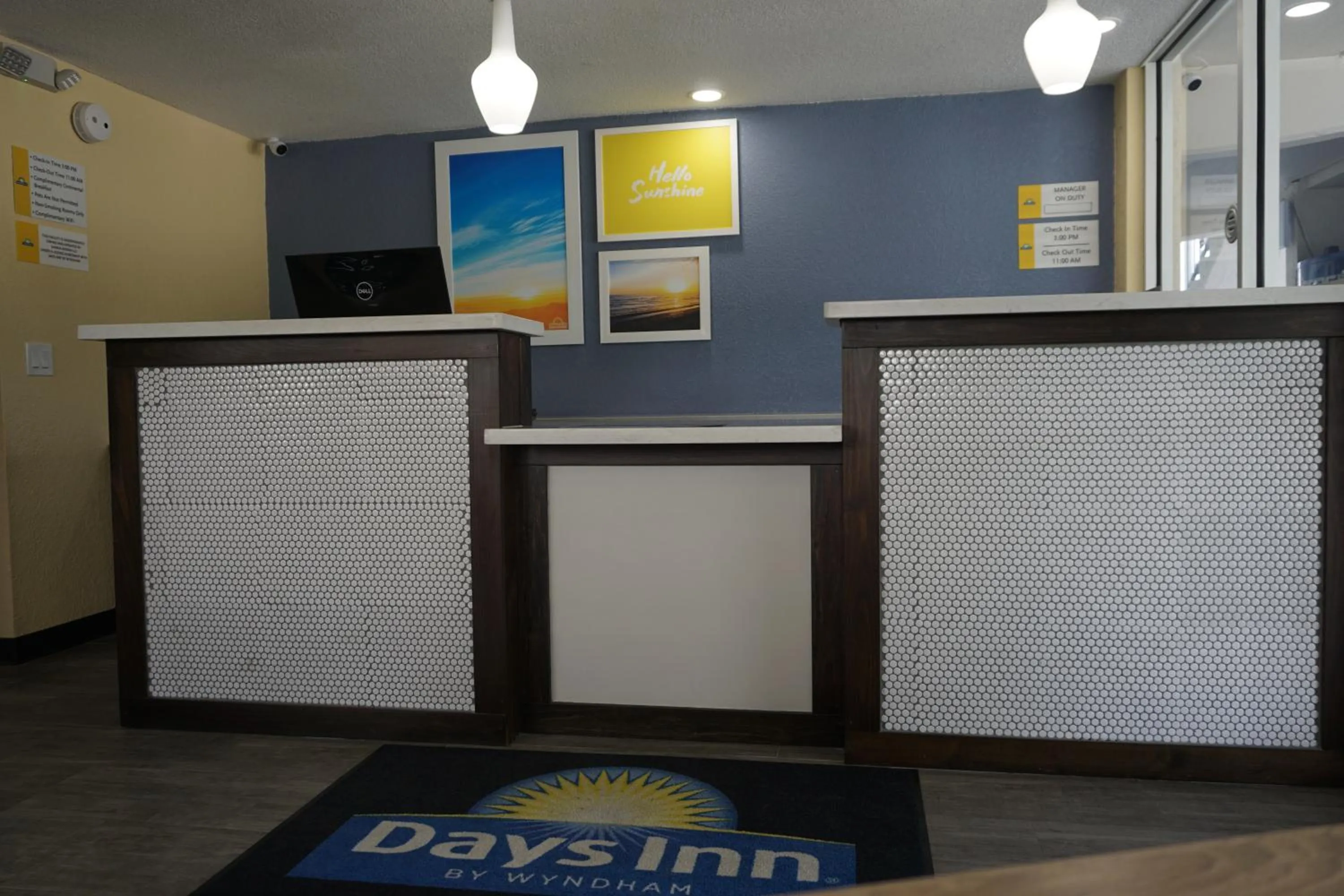 Lobby or reception in Days Inn by Wyndham Apopka/Orlando