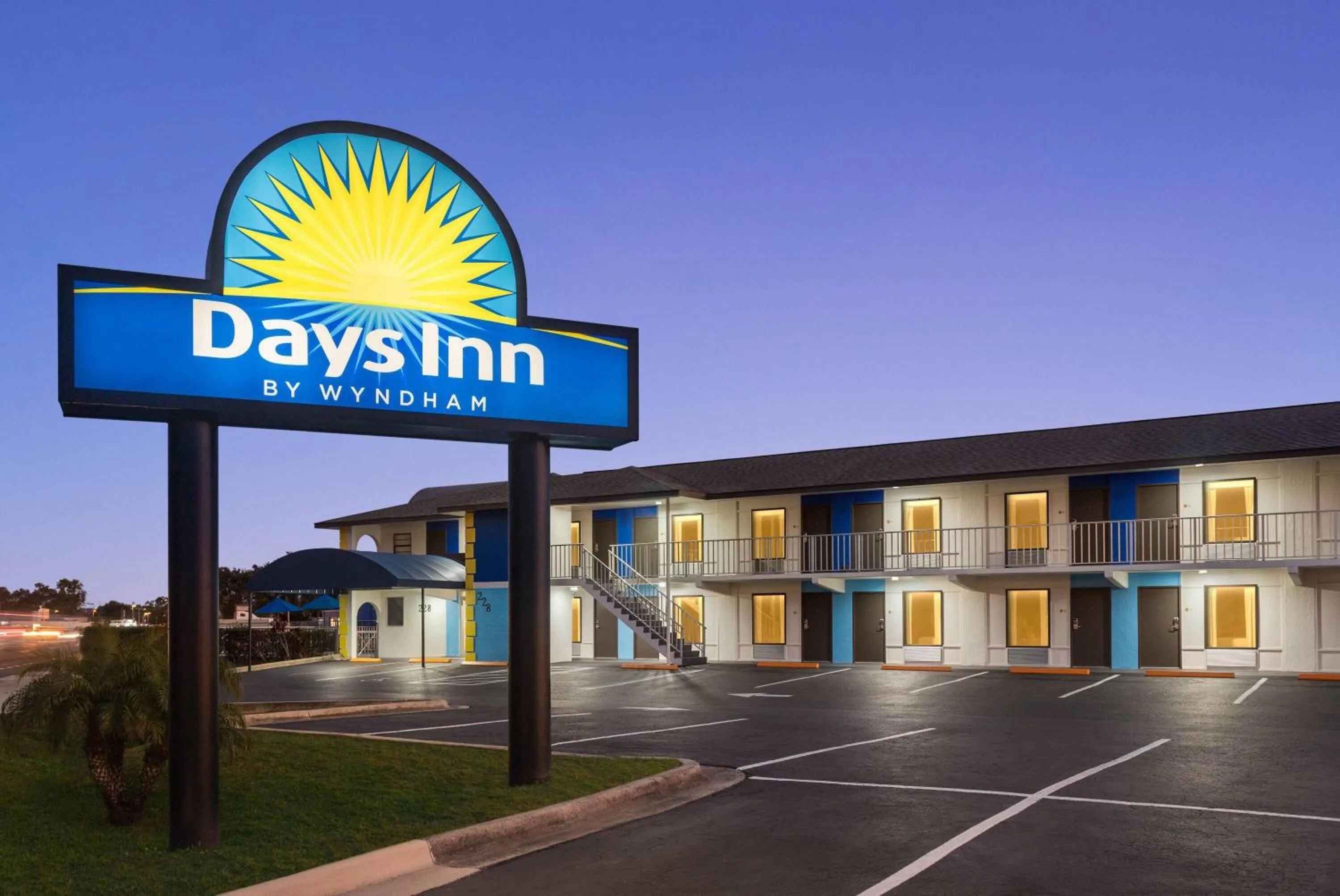 Property building in Days Inn by Wyndham Apopka/Orlando