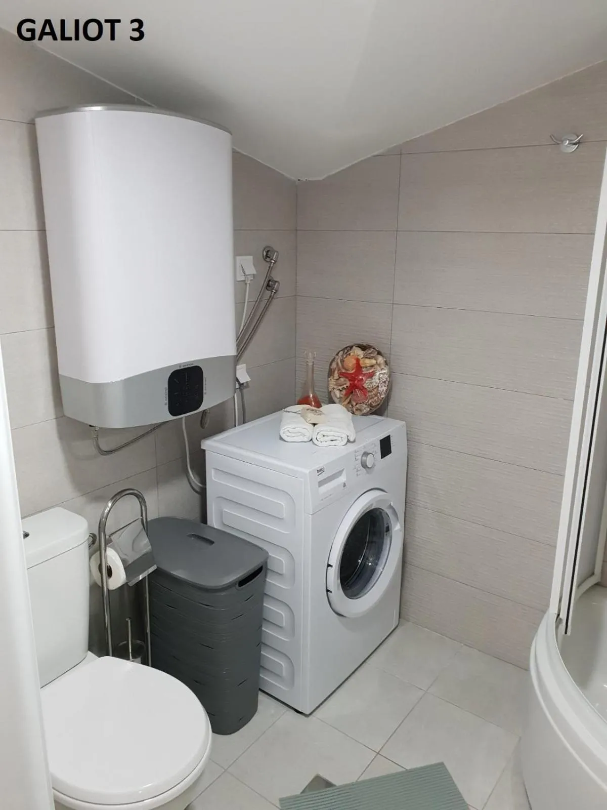 Bathroom in Apartmani Galiot