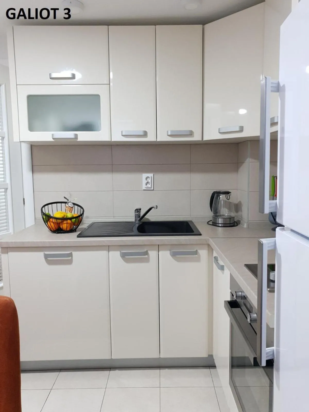 Kitchen or kitchenette in Apartmani Galiot