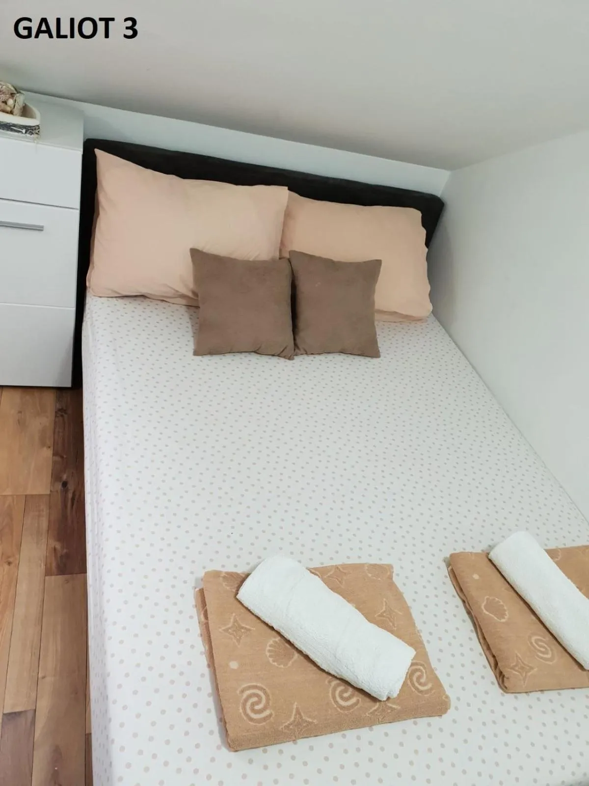 Bedroom, Bed in Apartmani Galiot