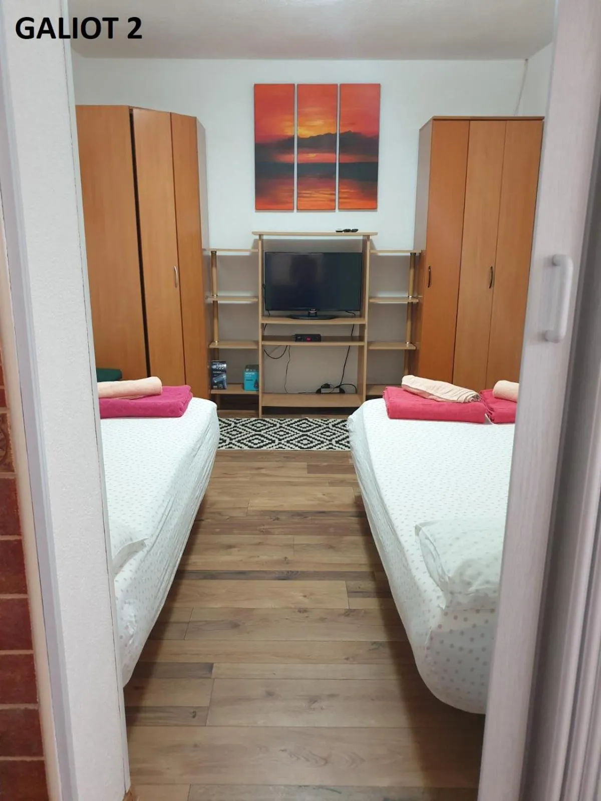 Photo of the whole room, Bed in Apartmani Galiot