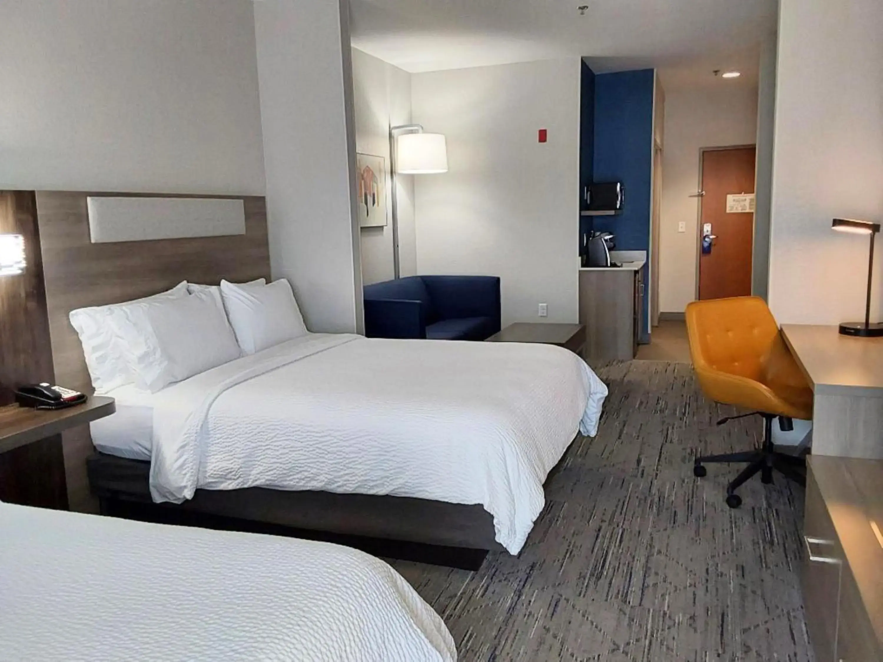 Superior Suite with Two Queen Beds - Non-Smoking in Holiday Inn Express Hotel & Suites Antigo by IHG Superior Suite with Two Queen Beds - Non-Smoking in Holiday Inn Express Hotel & Suites Antigo by IHG