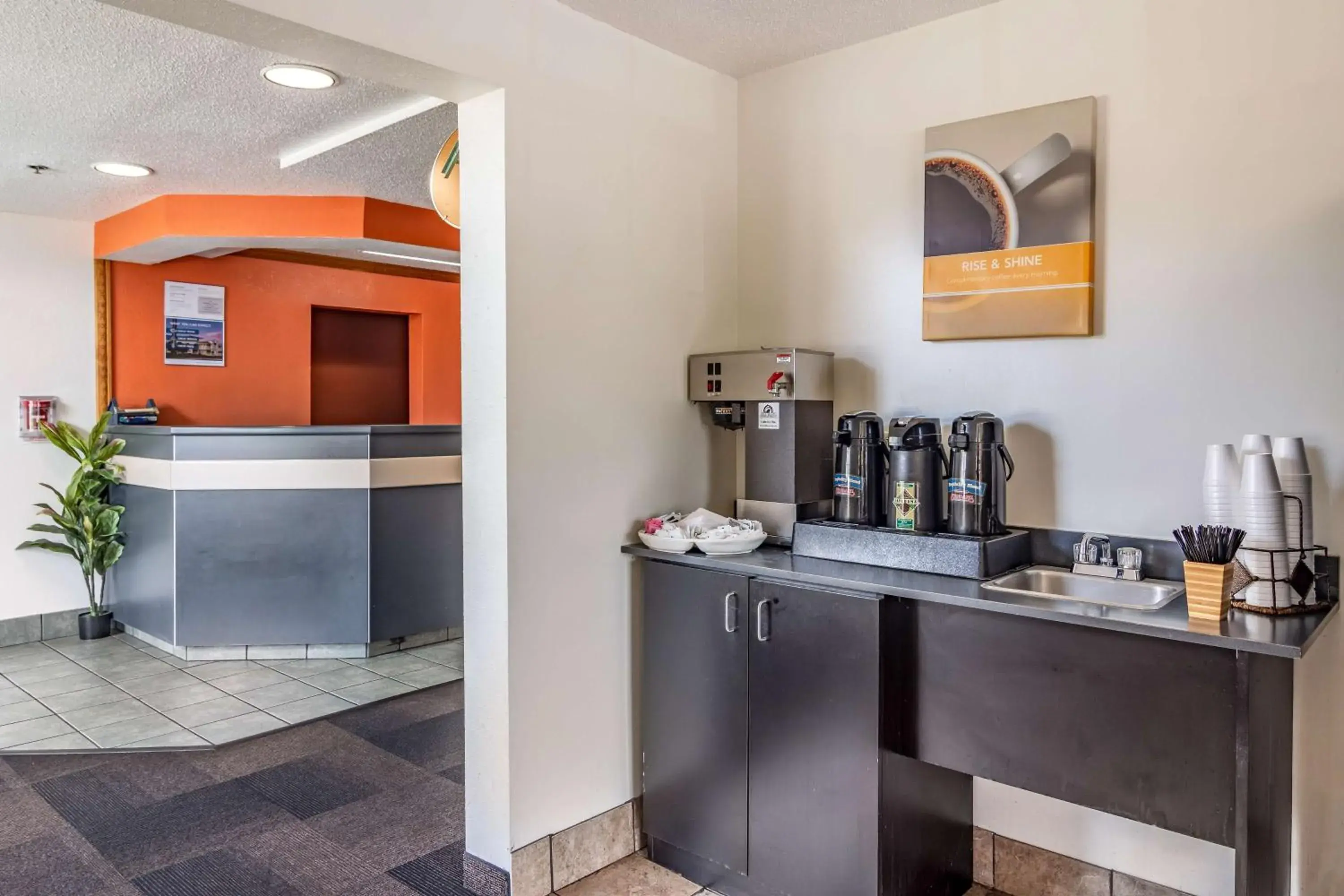 Lobby or reception in Motel 6 Chattanooga Downtown