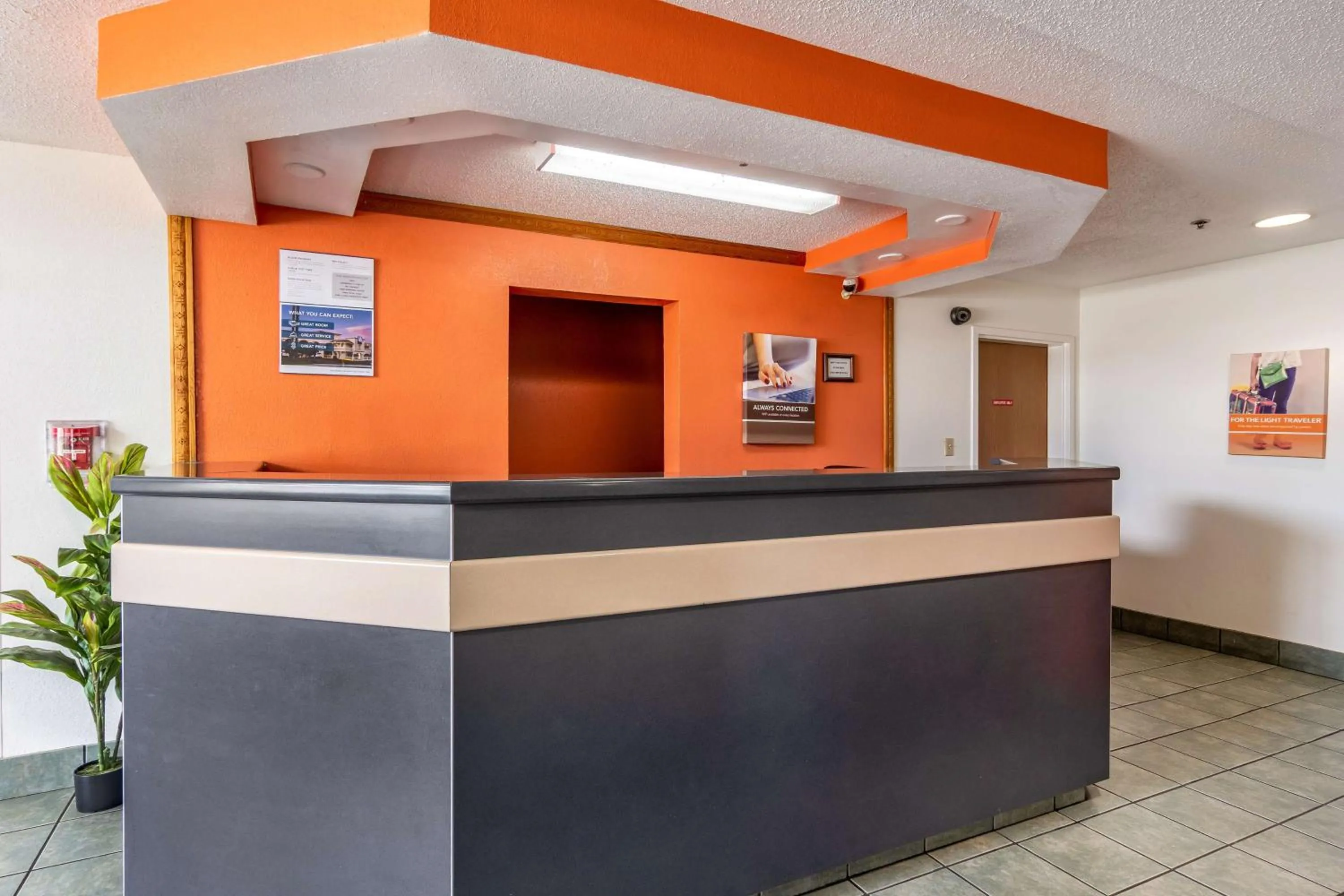 Lobby or reception in Motel 6 Chattanooga Downtown