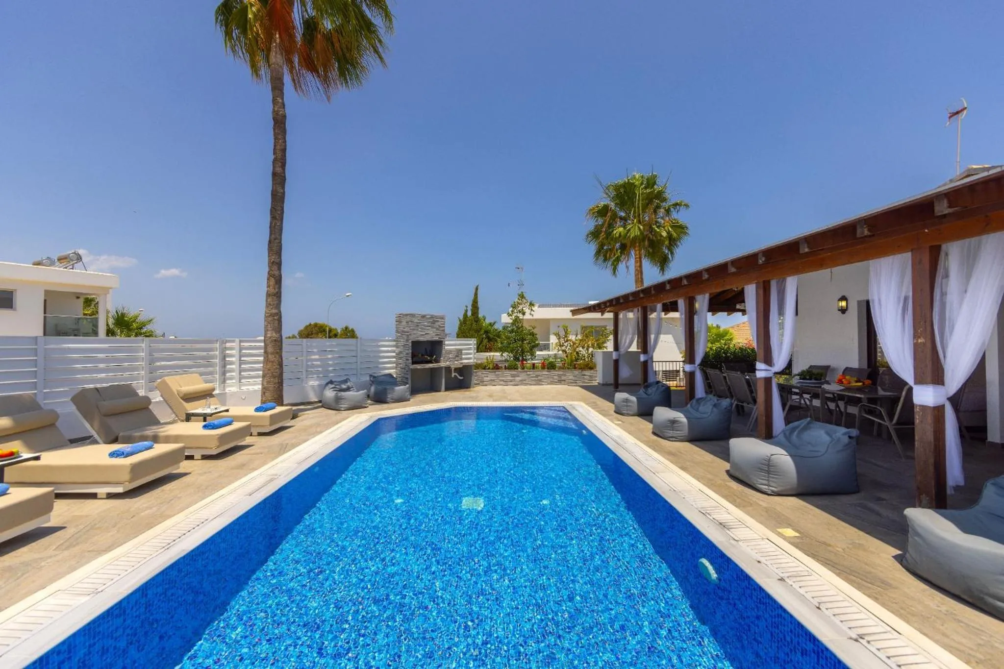 Villa Socrates
