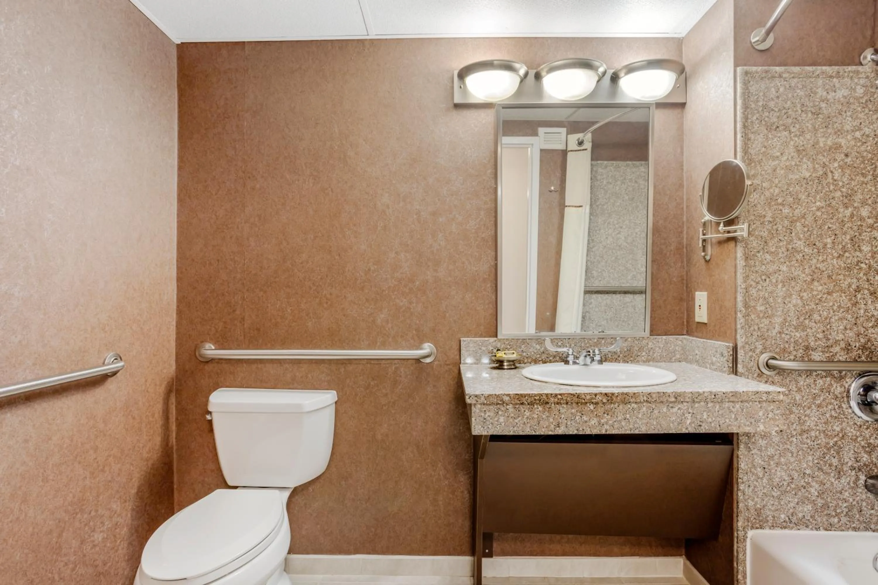 Bathroom in Best Western PLUS Morristown Inn-Florham Park