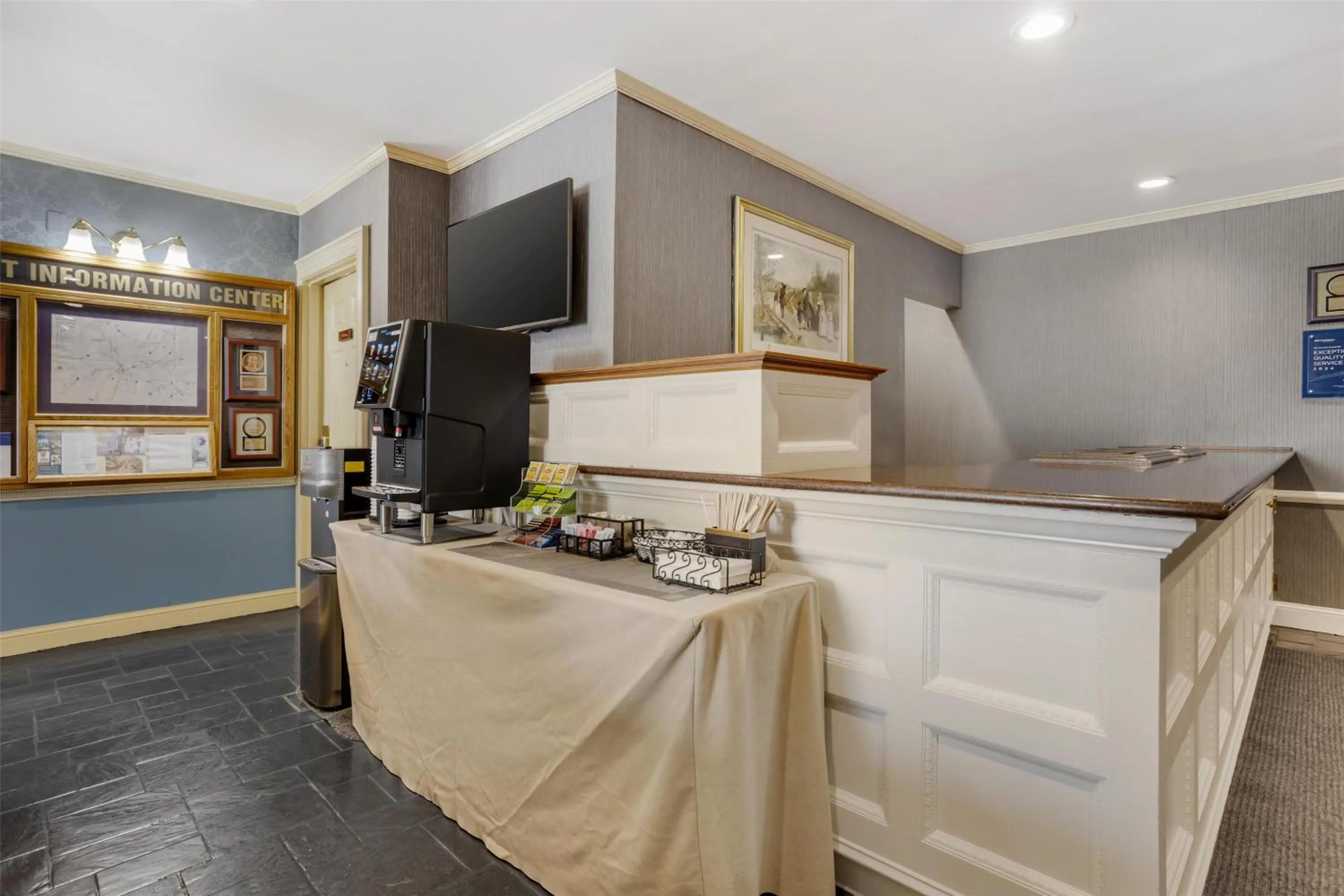 Lobby or reception in Best Western PLUS Morristown Inn-Florham Park