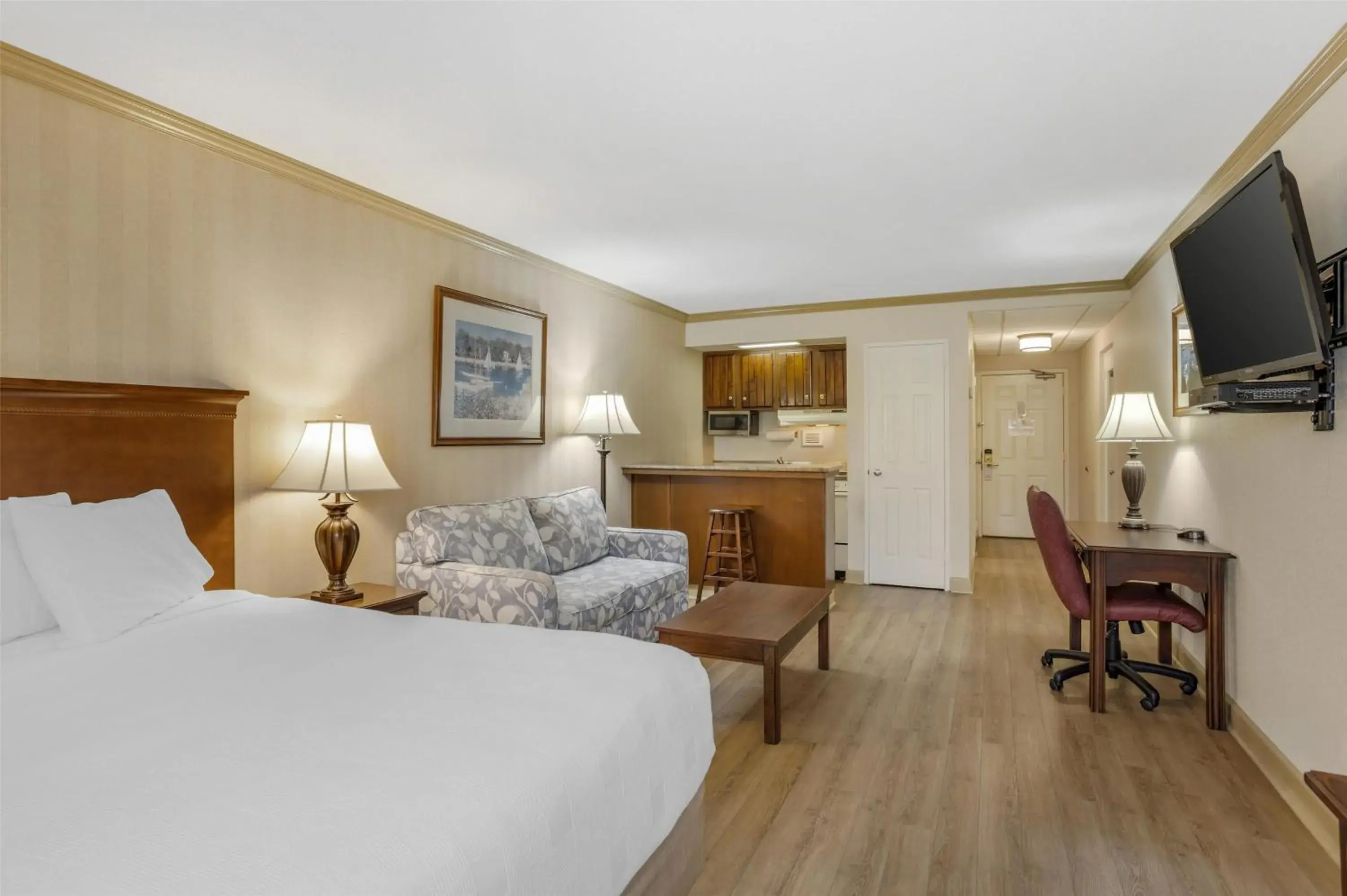 Bedroom, Bed in Best Western PLUS Morristown Inn-Florham Park Bedroom, Bed in Best Western PLUS Morristown Inn-Florham Park
