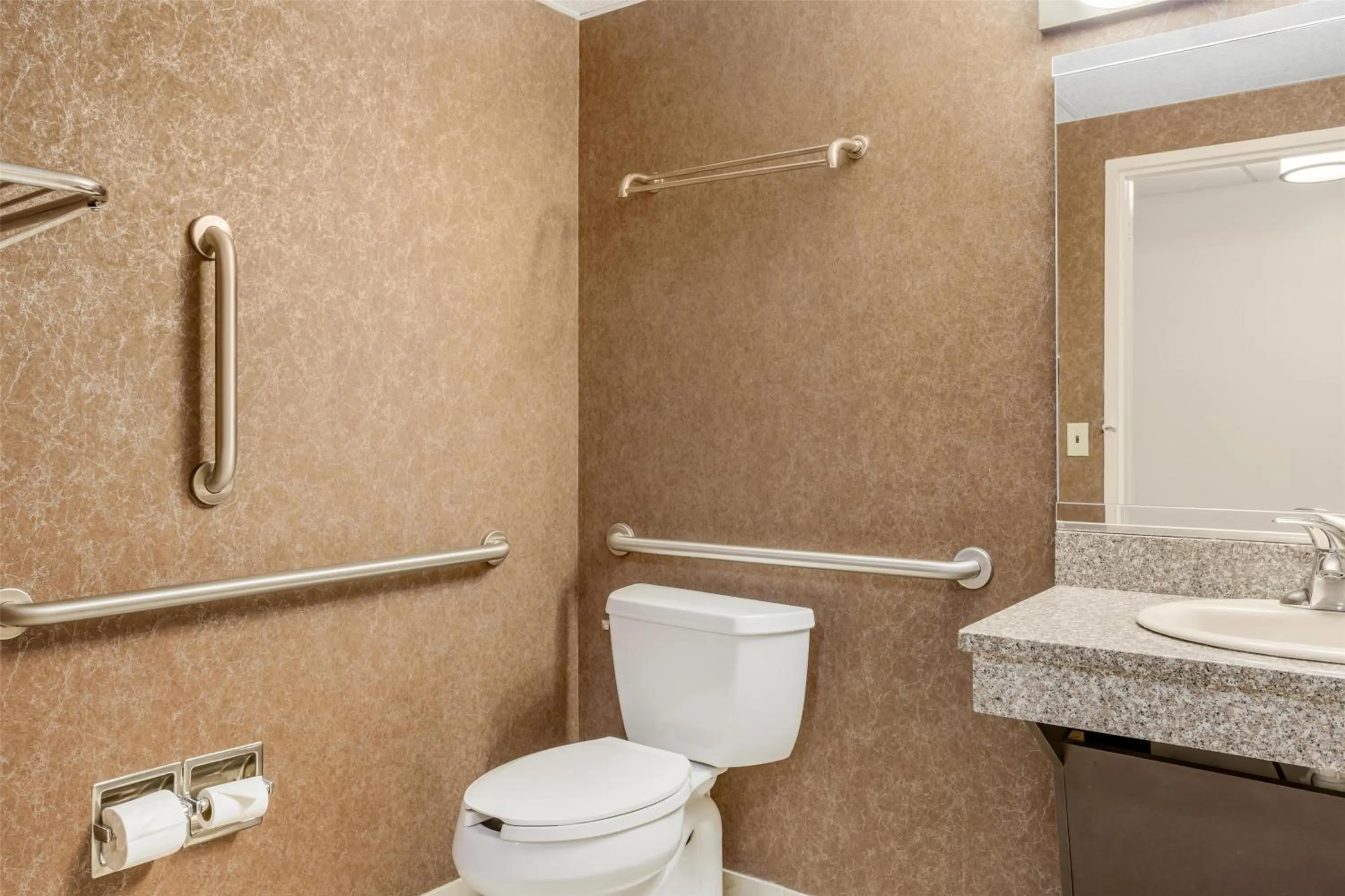Bathroom in Best Western PLUS Morristown Inn-Florham Park