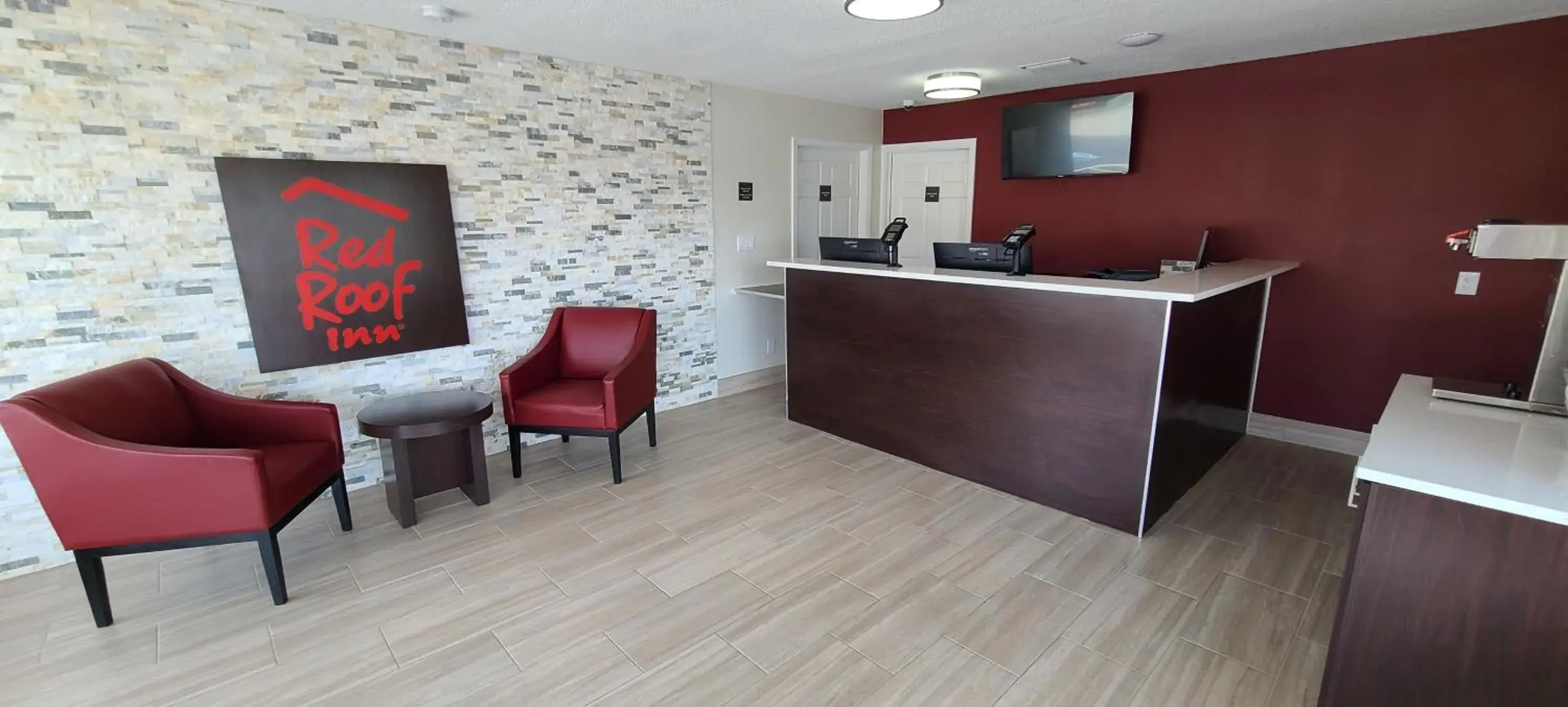 Lobby or reception in Red Roof Inn Byron Lobby or reception in Red Roof Inn Byron