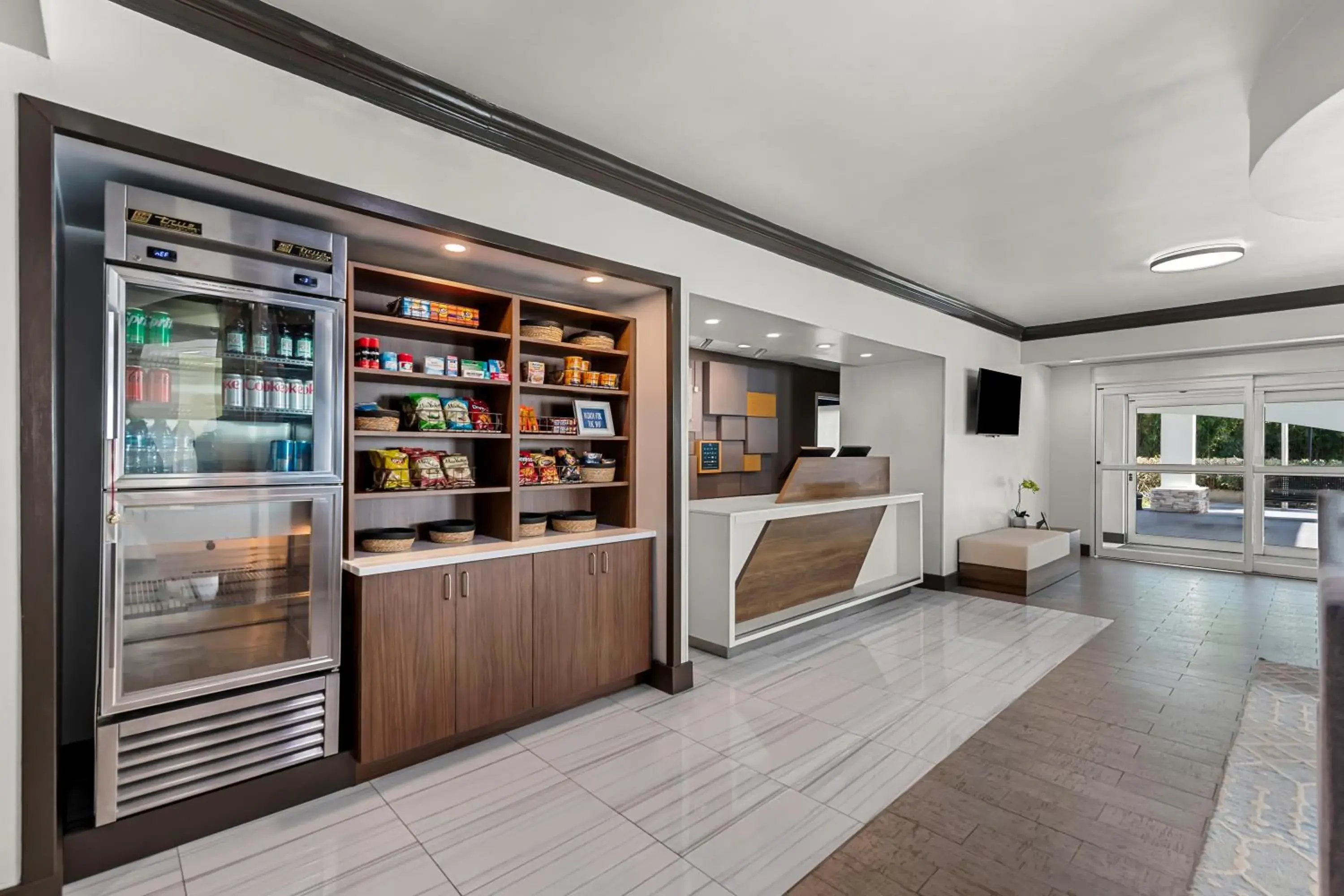 Lobby or reception in Holiday Inn Express Saint Simons Island by IHG Lobby or reception in Holiday Inn Express Saint Simons Island by IHG