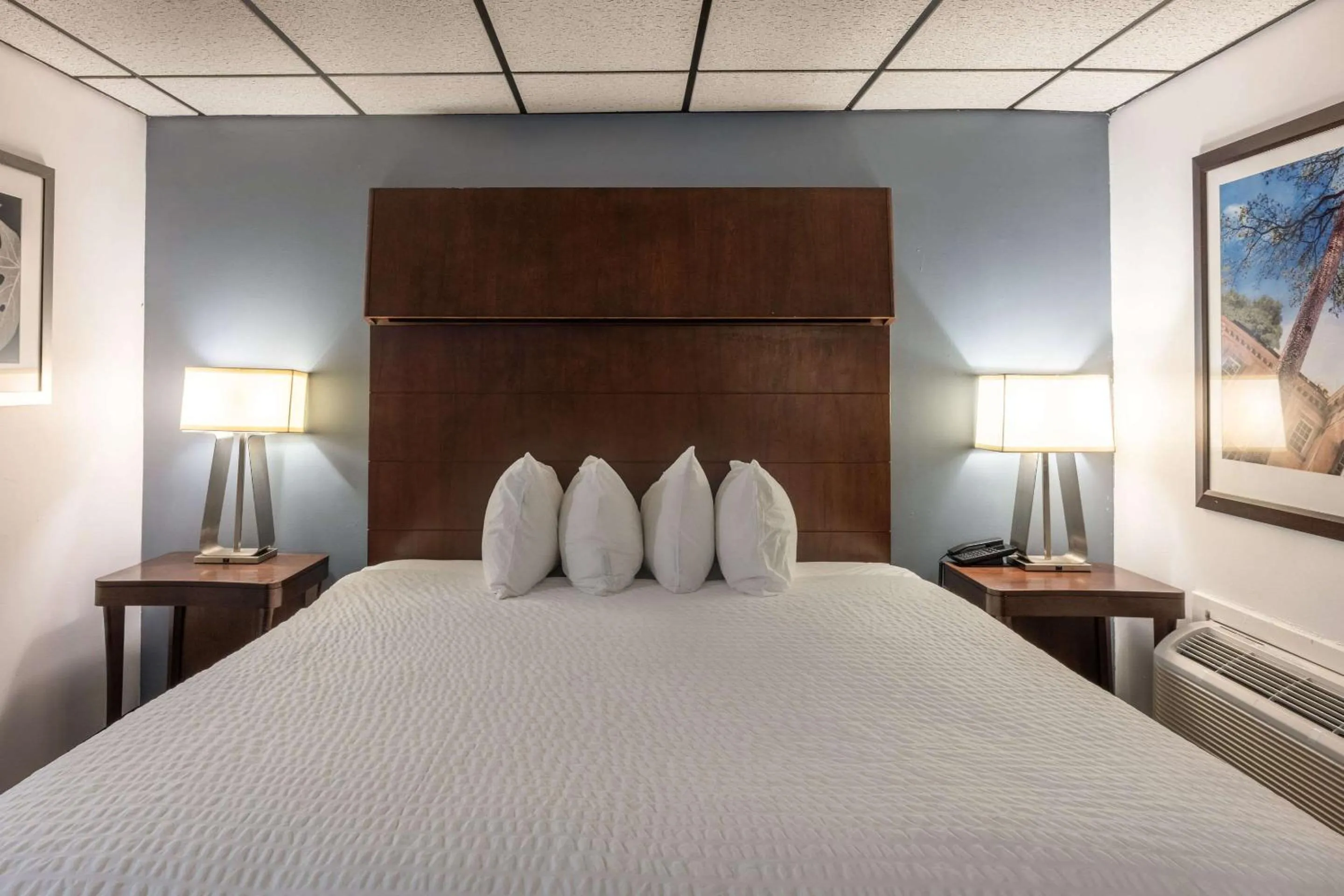 Bedroom, Bed in Quality Inn & Suites Caribou