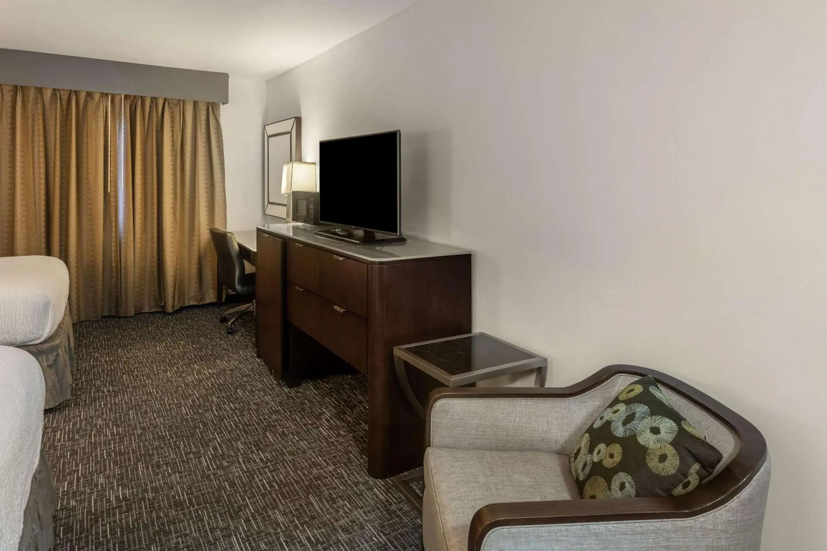 Bedroom in Quality Inn & Suites Bedroom in Quality Inn & Suites