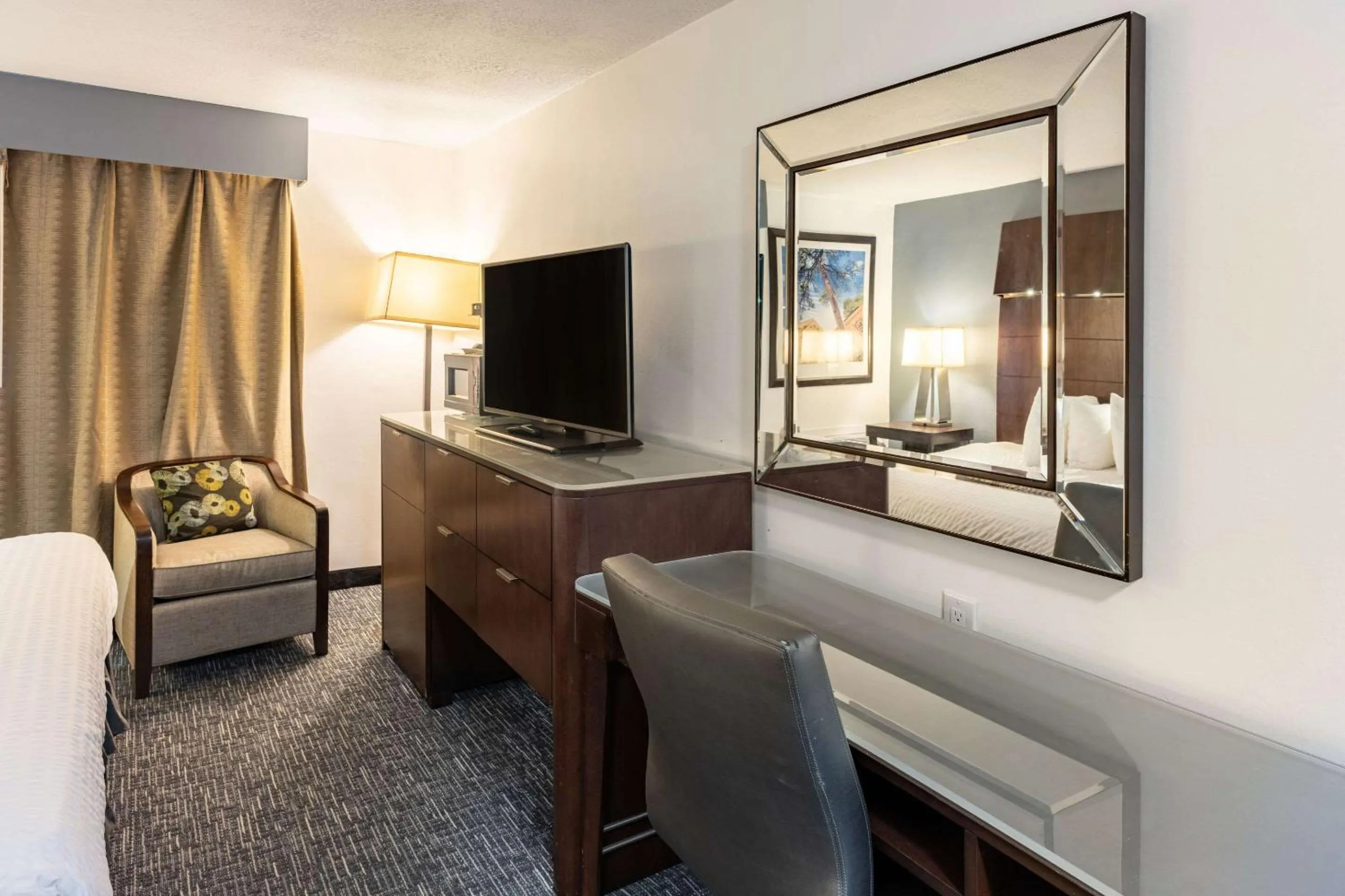 Bedroom, Bed in Quality Inn & Suites Caribou