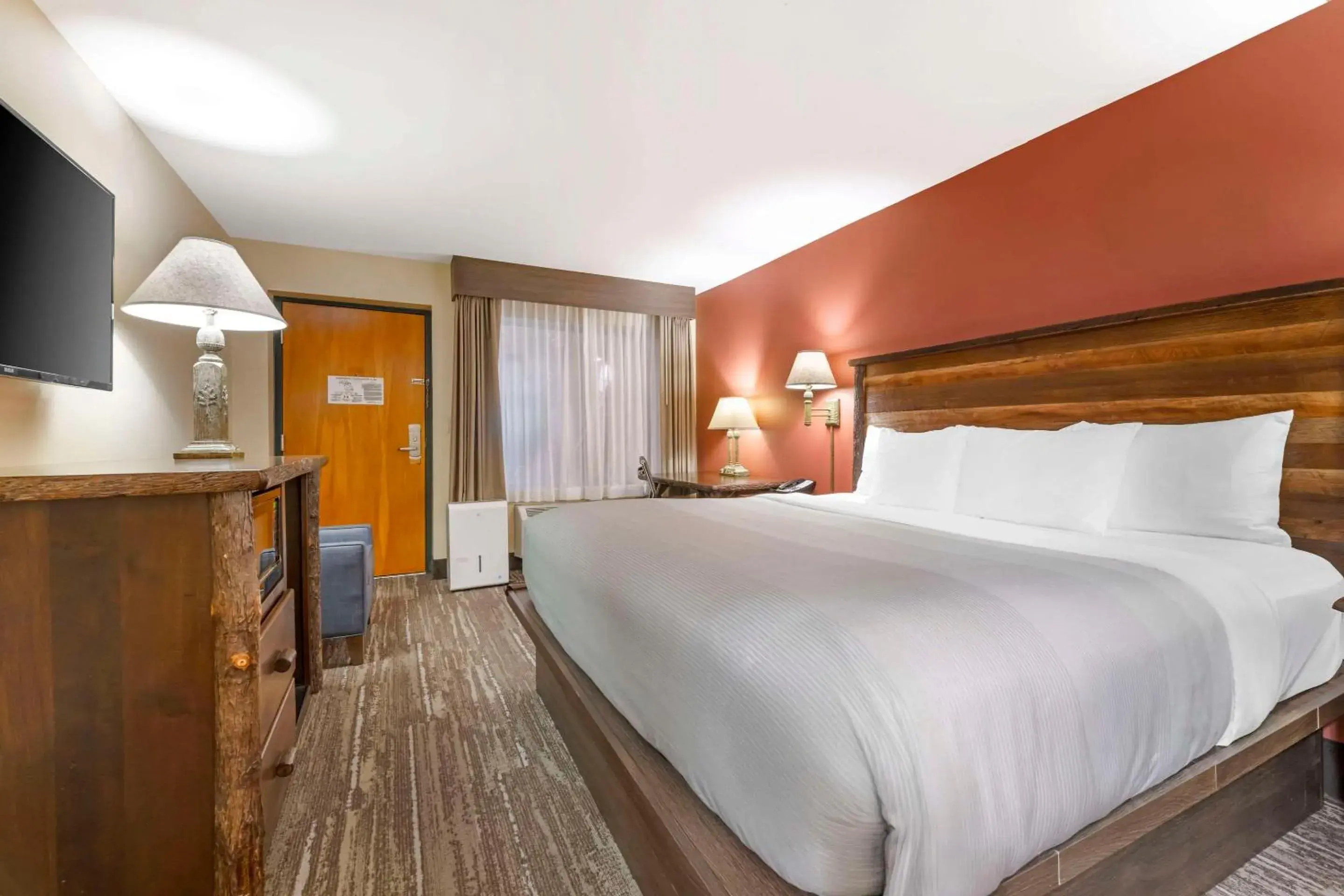 Bedroom, Bed in Quality Inn Ashland - Lake Superior Bedroom, Bed in Quality Inn Ashland - Lake Superior