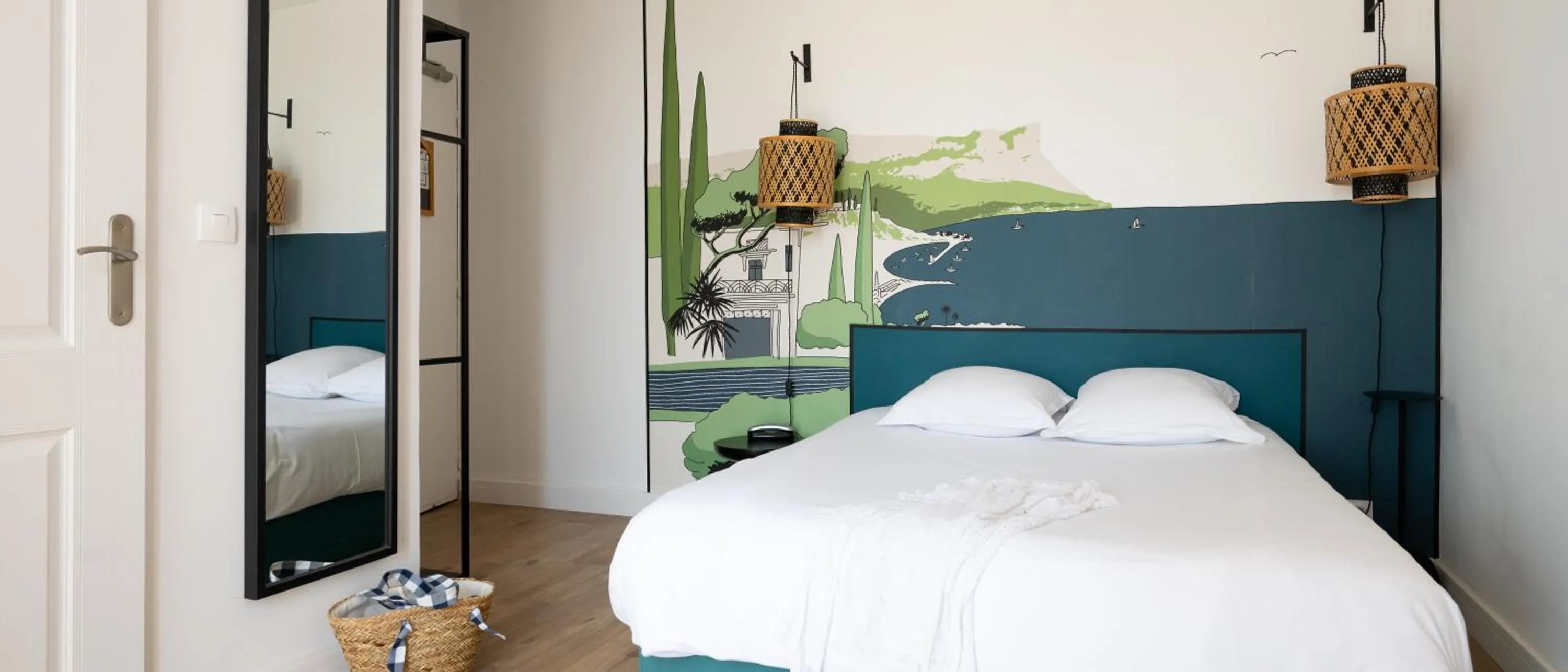 Bedroom, Bed in Key Largo