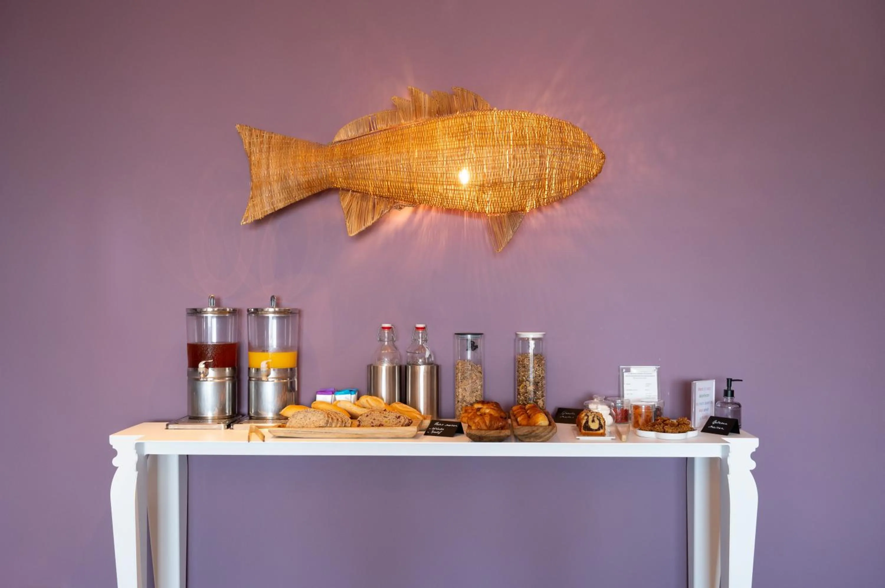 Buffet breakfast in Key Largo