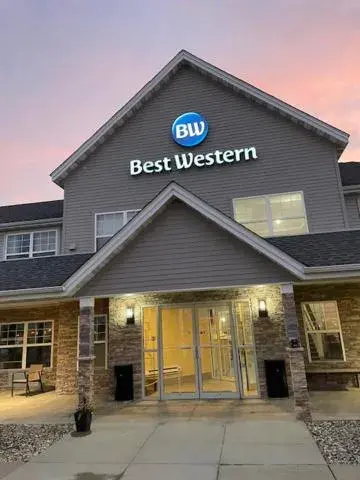 Property building in Best Western Harmony Inn Fort Dodge Iowa Property building in Best Western Harmony Inn Fort Dodge Iowa