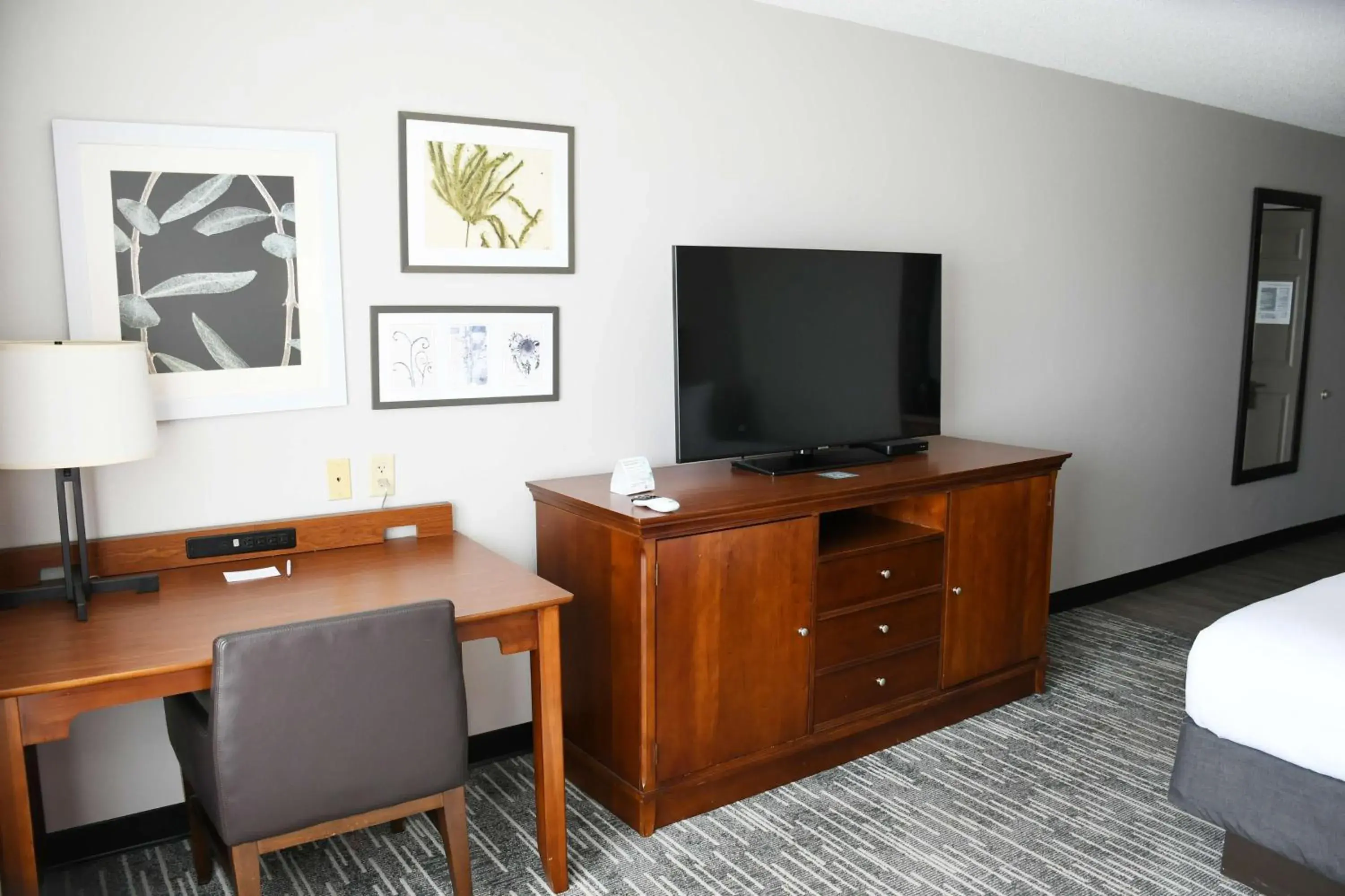 Bedroom, Bed in Best Western Harmony Inn Fort Dodge Iowa Bedroom, Bed in Best Western Harmony Inn Fort Dodge Iowa