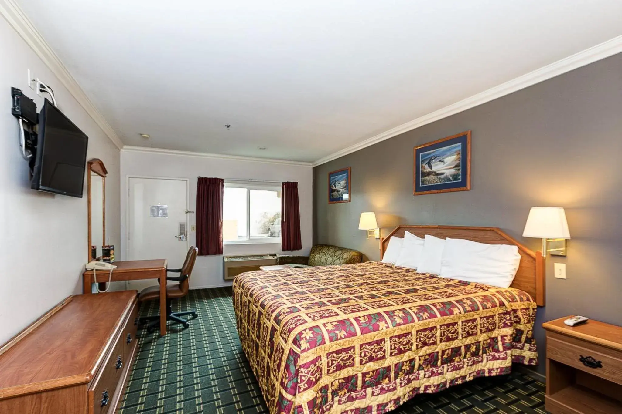 Bed in Buena Vista Inn Bed in Buena Vista Inn